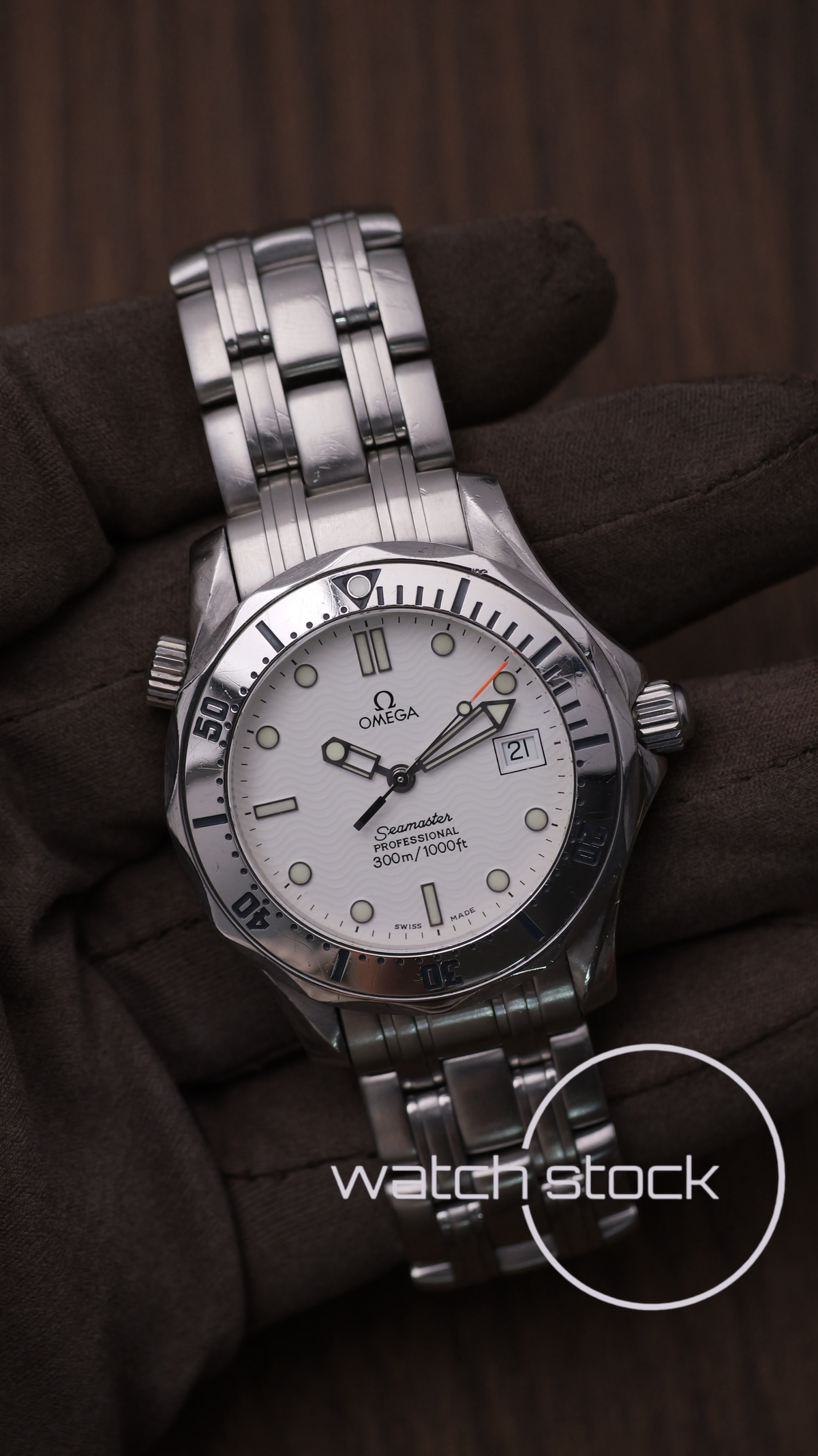 Omega seamaster 300m quartz (36mm) white dial