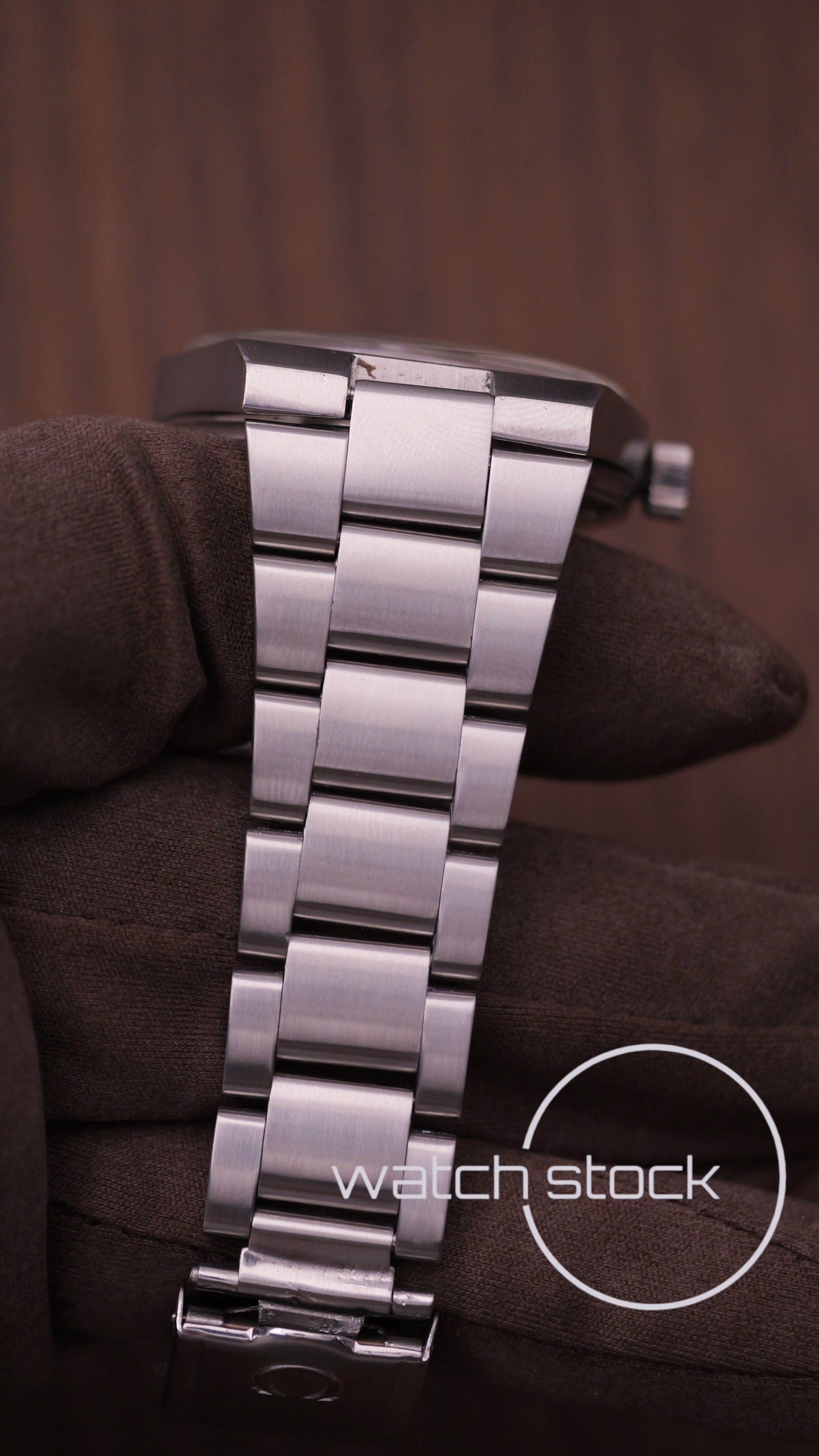 Omega Geneve 1971 vintage 35mm automatic