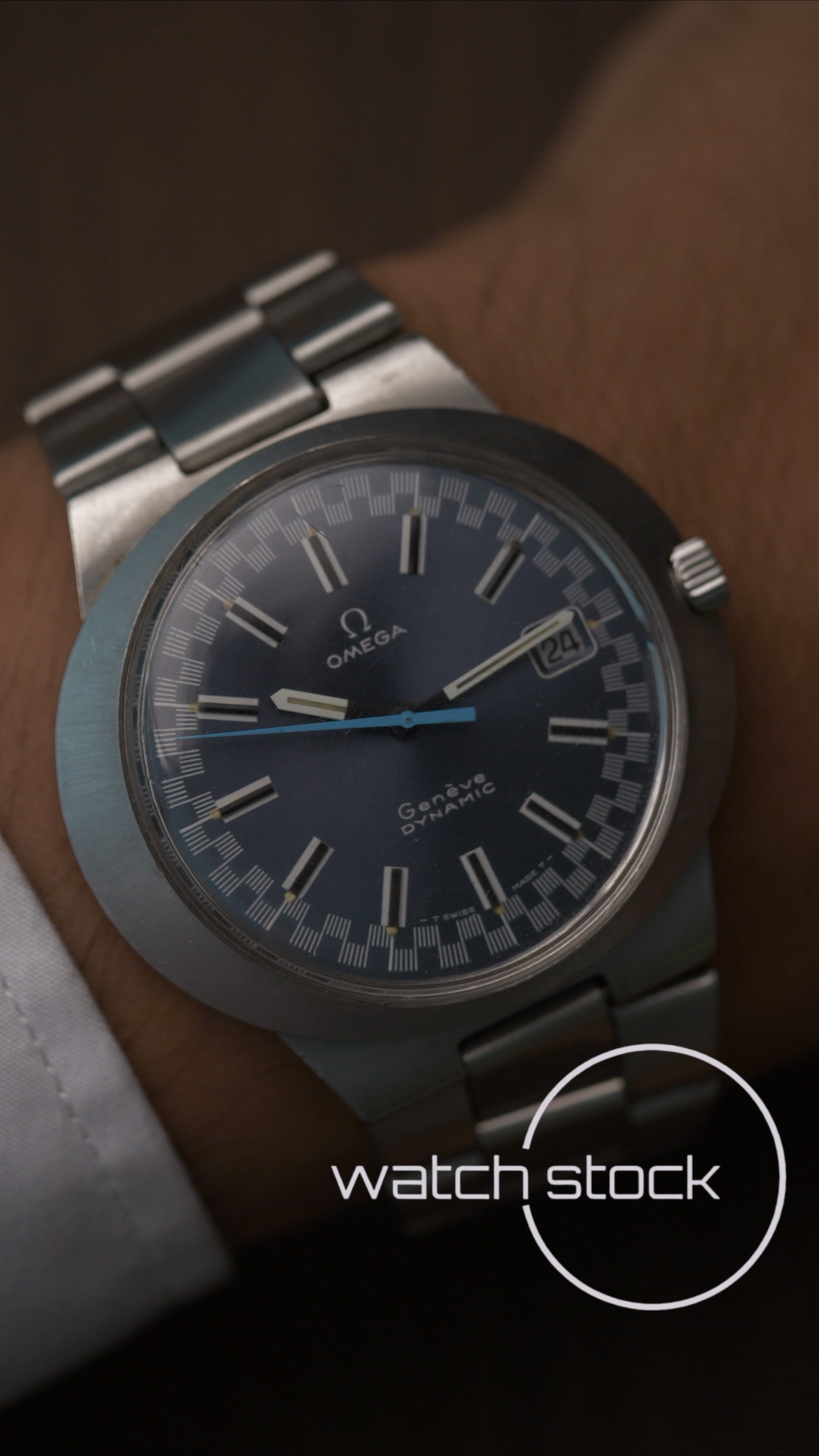 Omega Dynamic 41mm blue racing dial RARE Automatic men watch