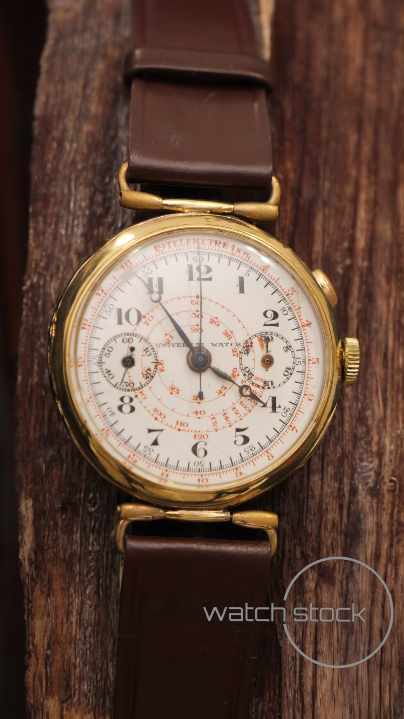 Universal watch monopusher 1930 (40mm) white ceramic dial