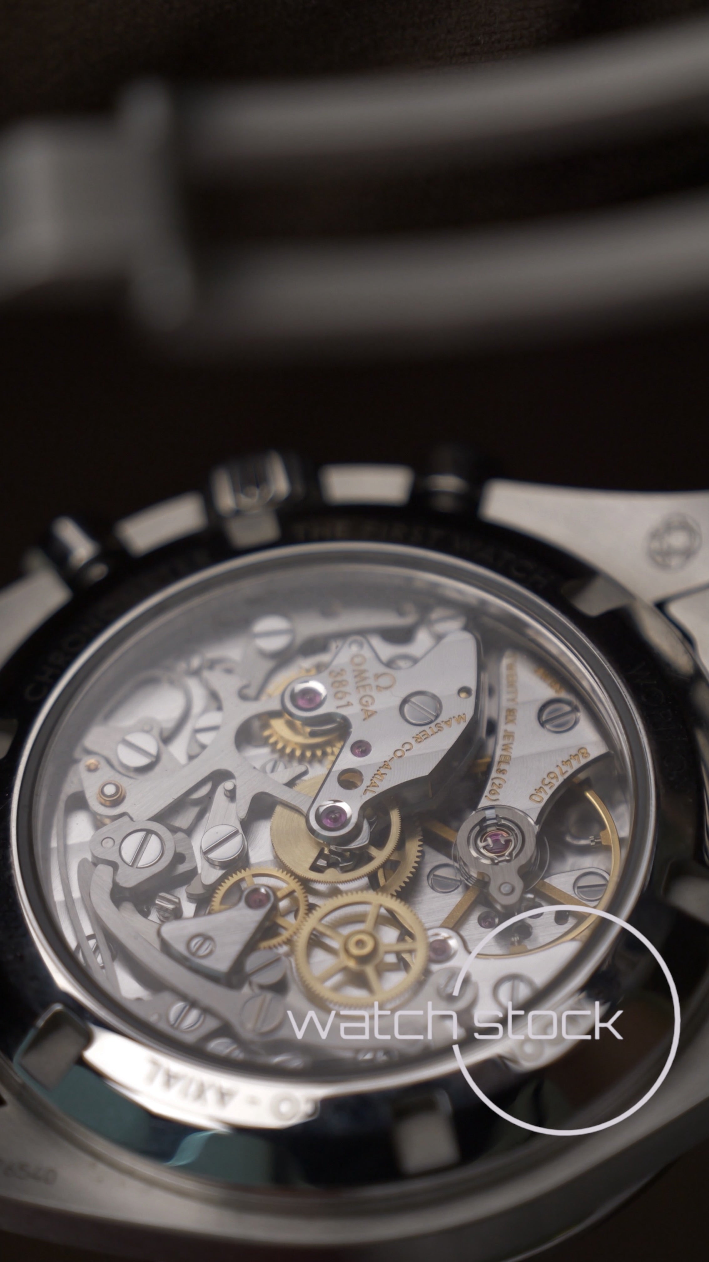 Omega speedmaster professional moonwatch 42mm Ref. 31030425001002 2025