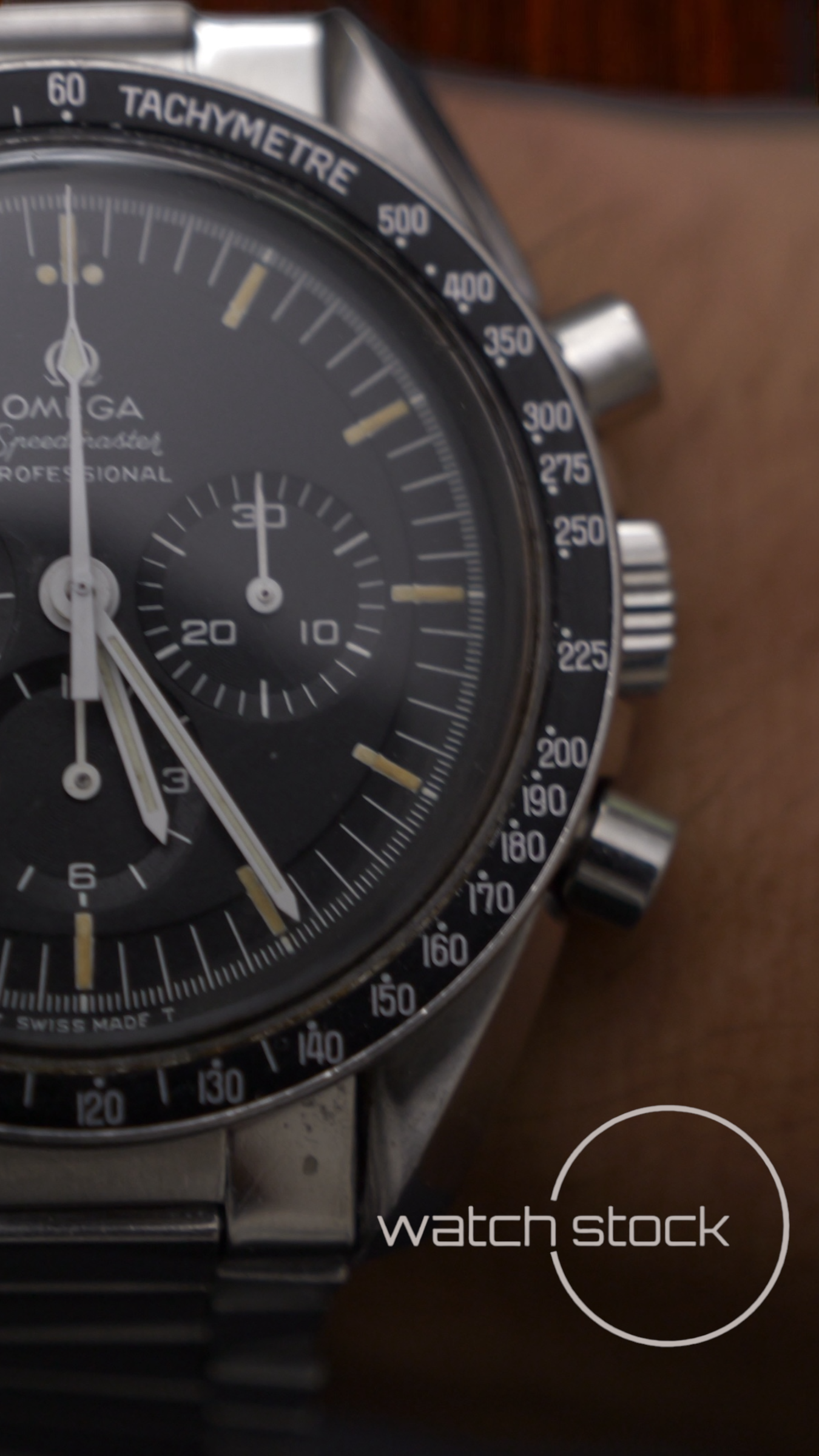 Omega speedmaster professional moonwatch 42mm Ref. 145022-69ST