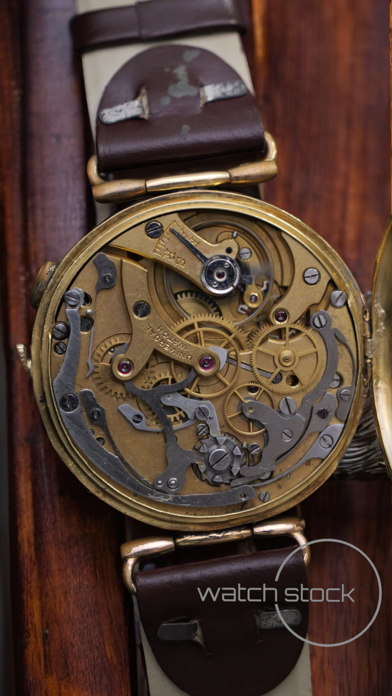 Universal watch monopusher 1930 (40mm) white ceramic dial