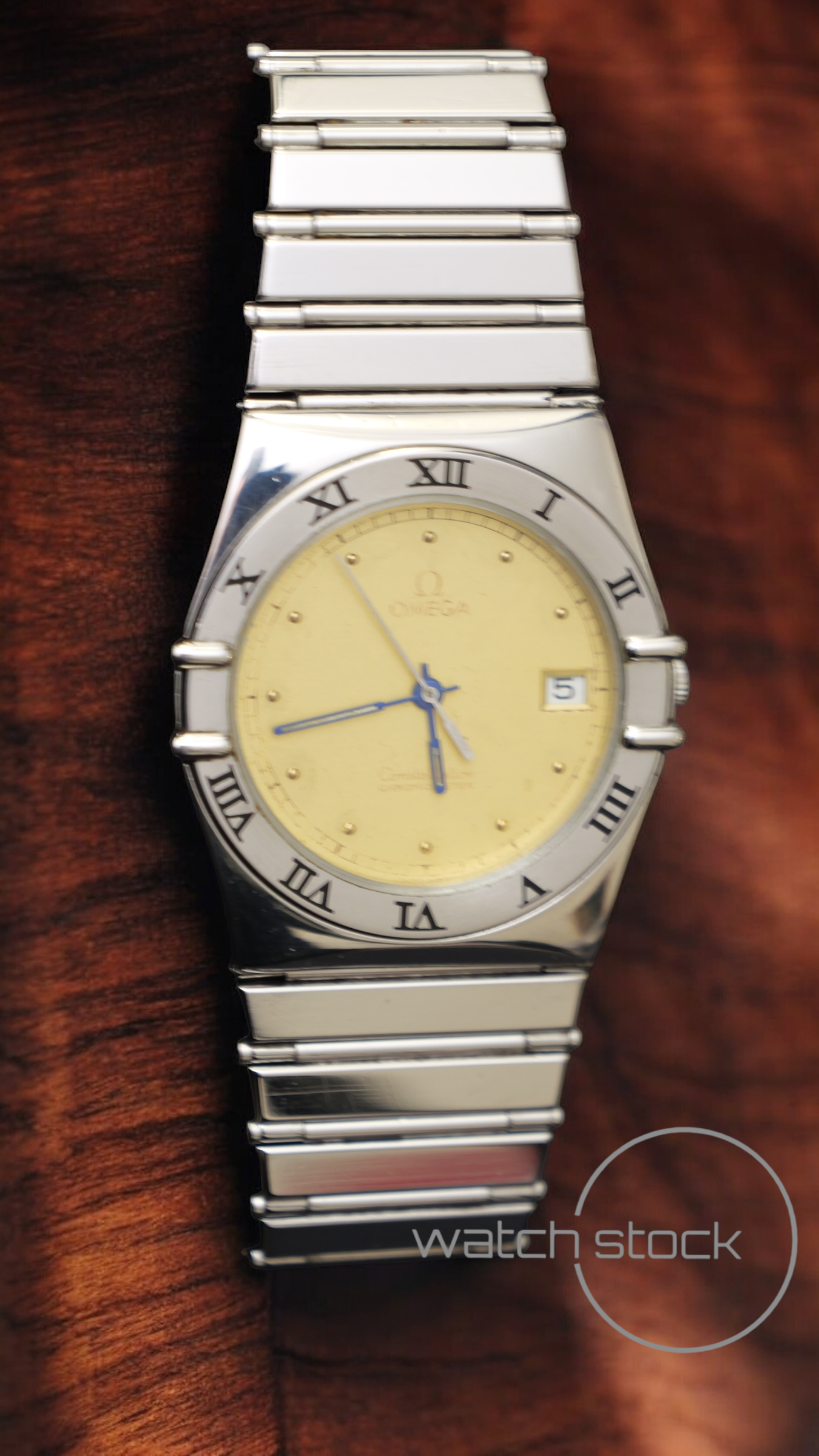 Omega constellation quarz 34mm ref.3961070 yellow dial vintage