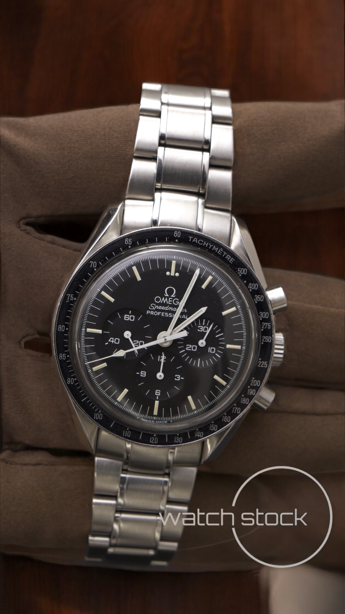 Omega speedmaster professional moonwatch 42mm Ref. 35.70.5000
