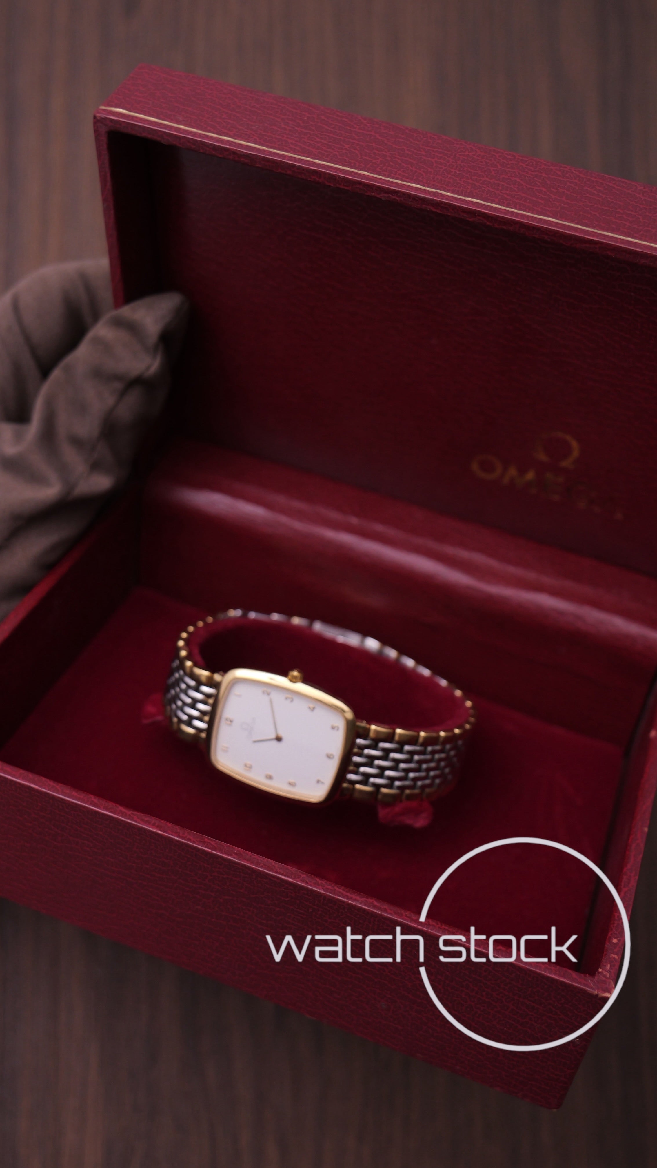 Omega De ville vintage chicchi di riso quadrante onde Quartz 1986
