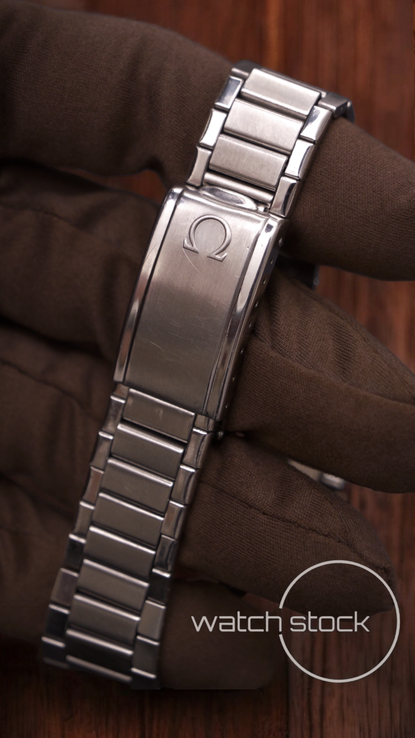Omega speedmaster professional moonwatch 42mm Ref. 145022-69ST