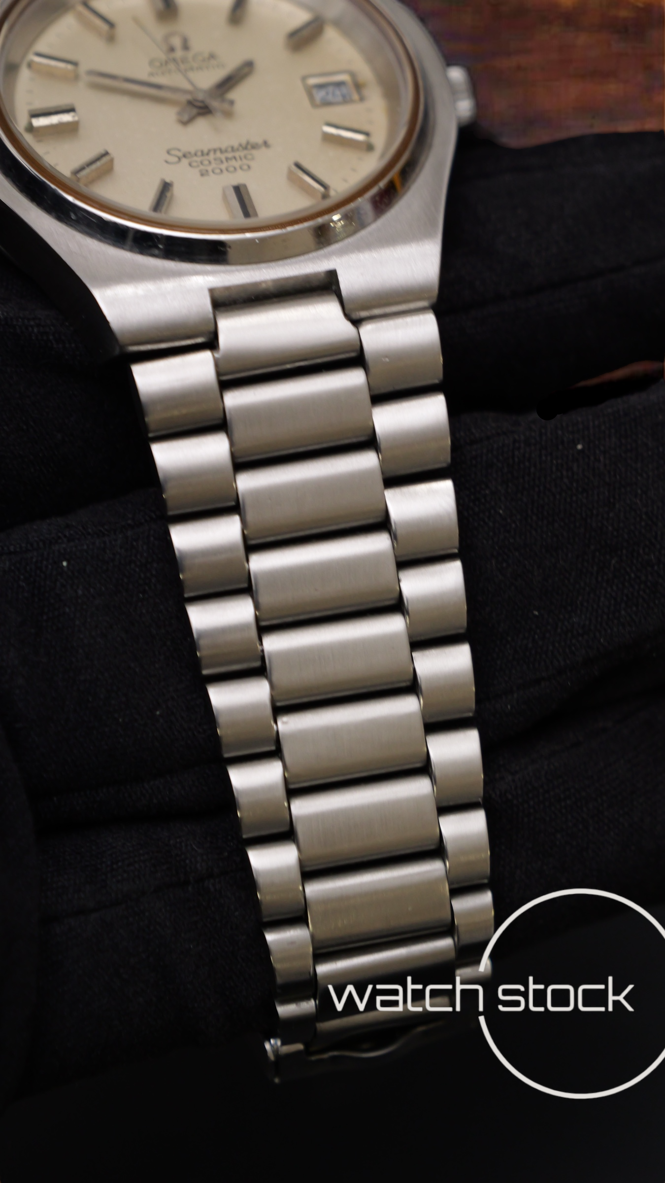 Omega seamaster cosmic 2000 automatic vintage vintage Watch 38mm