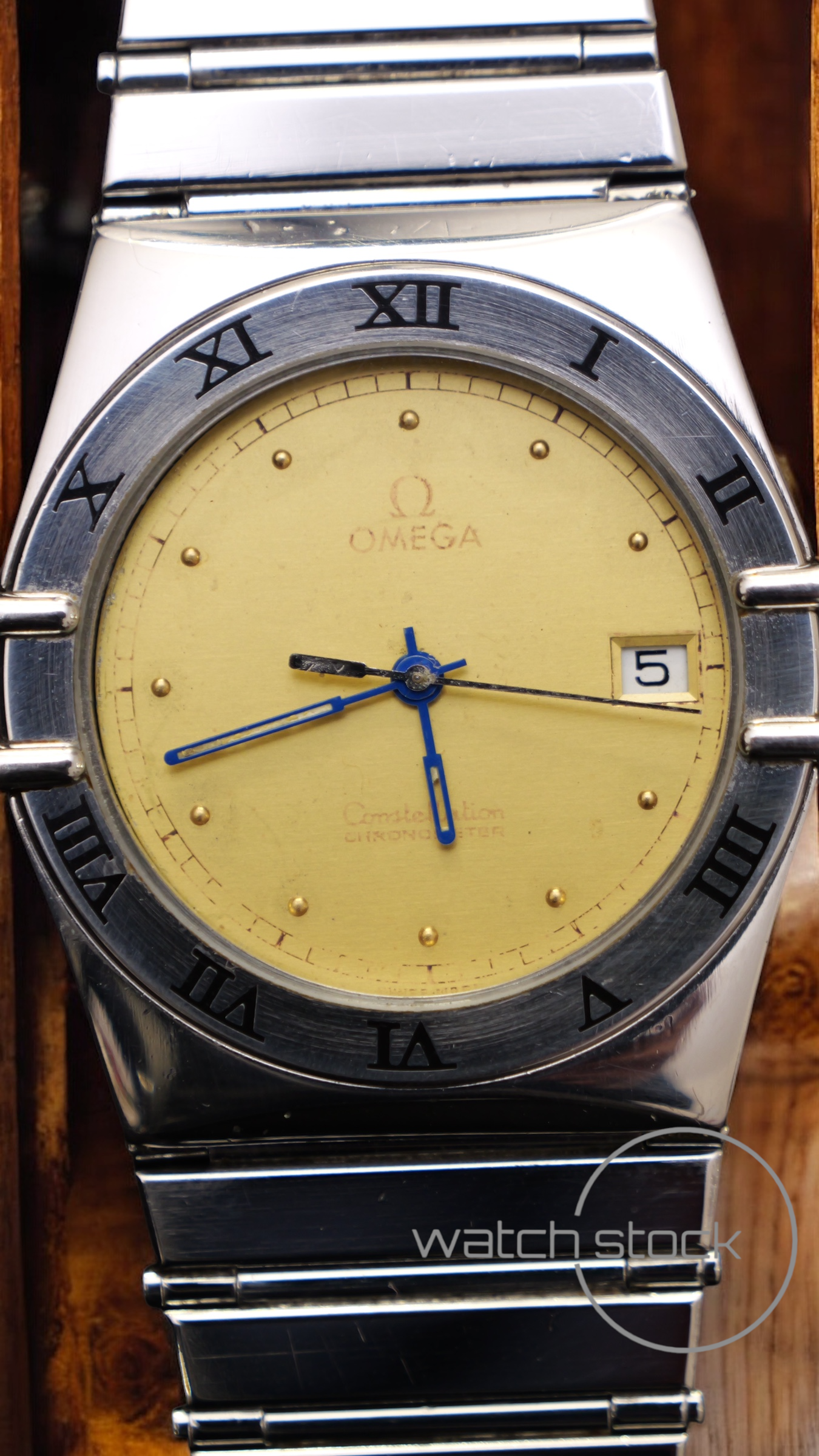 Omega constellation quarz 34mm ref.3961070 yellow dial vintage