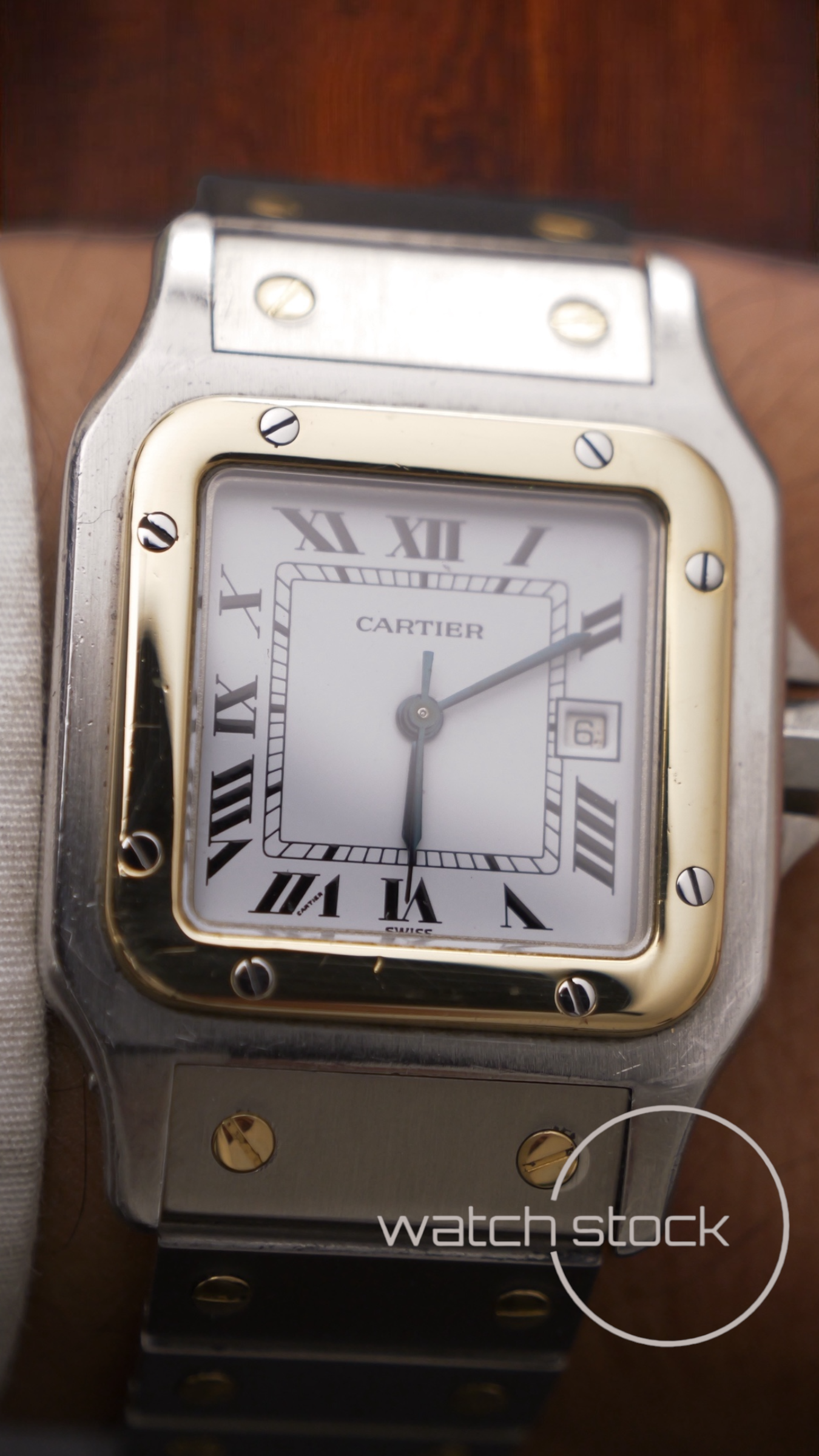 Cartier-santos-carre-29mm watch-stock