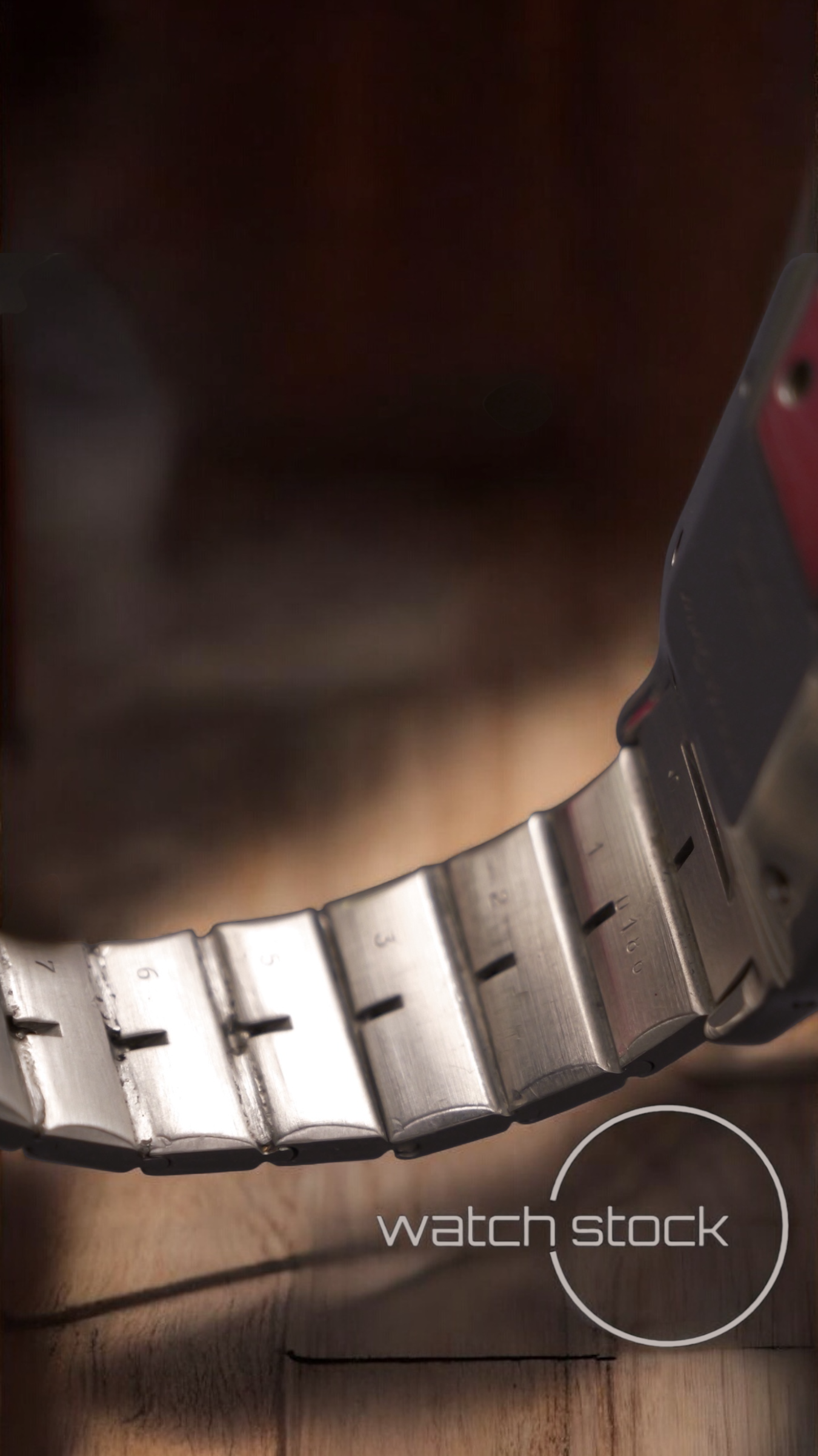 Cartier-santos-carre-29mm watch-stock