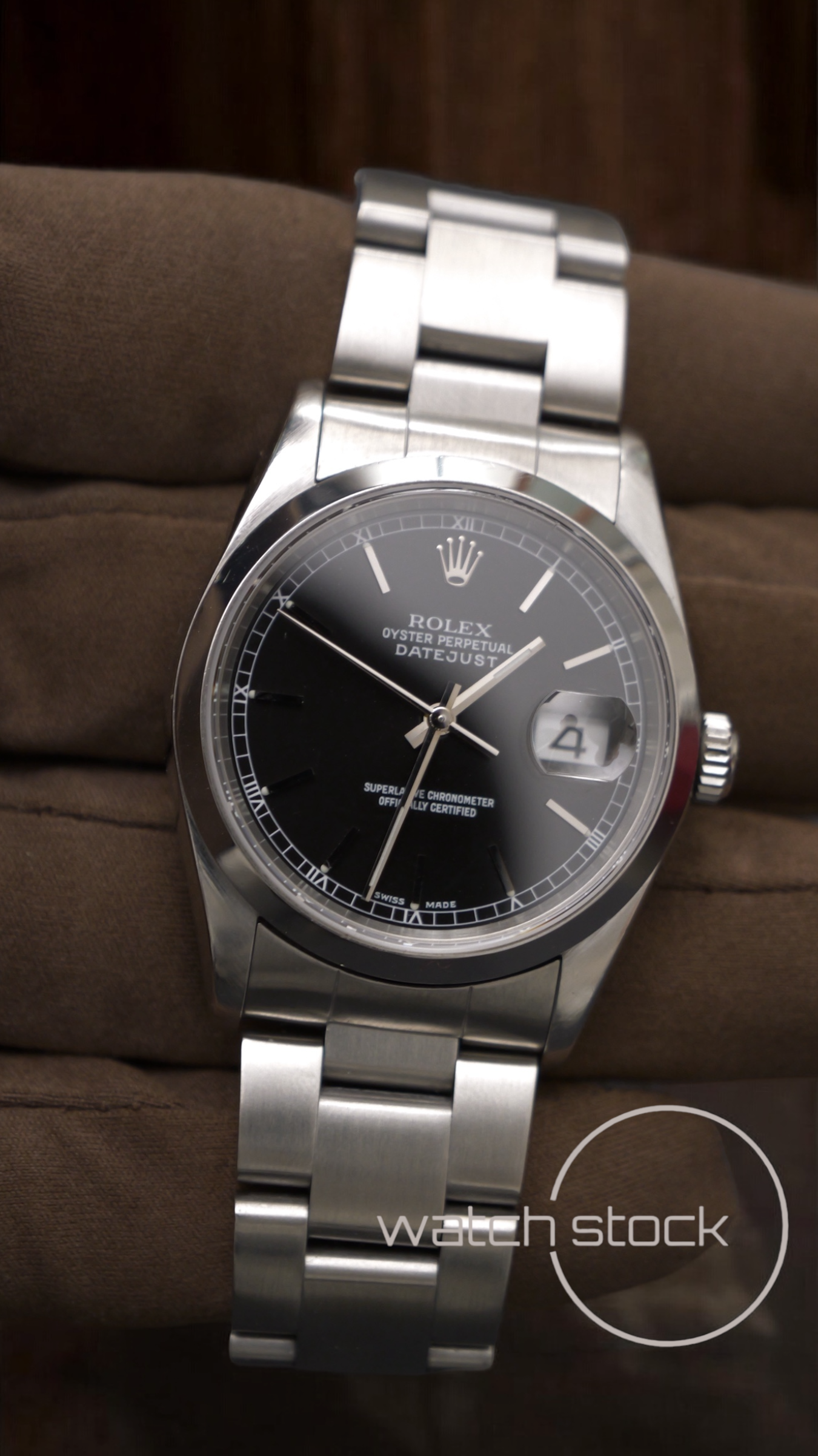 Rolex-datejust-36mm ref.-16200 FULL-SET watch-stock