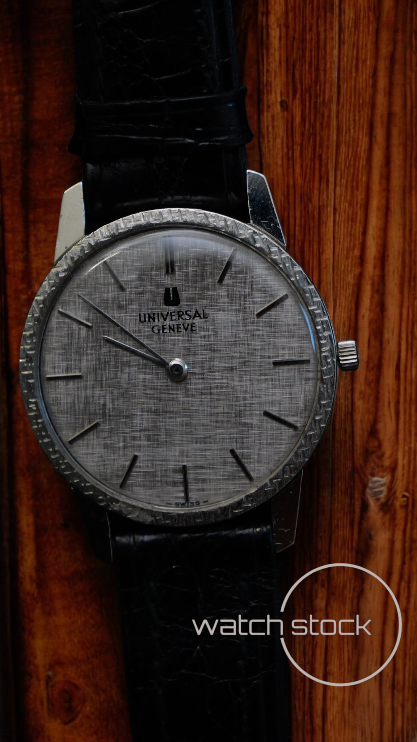 Universal geneve linen dial vintage Dress Watch unisex 31mm