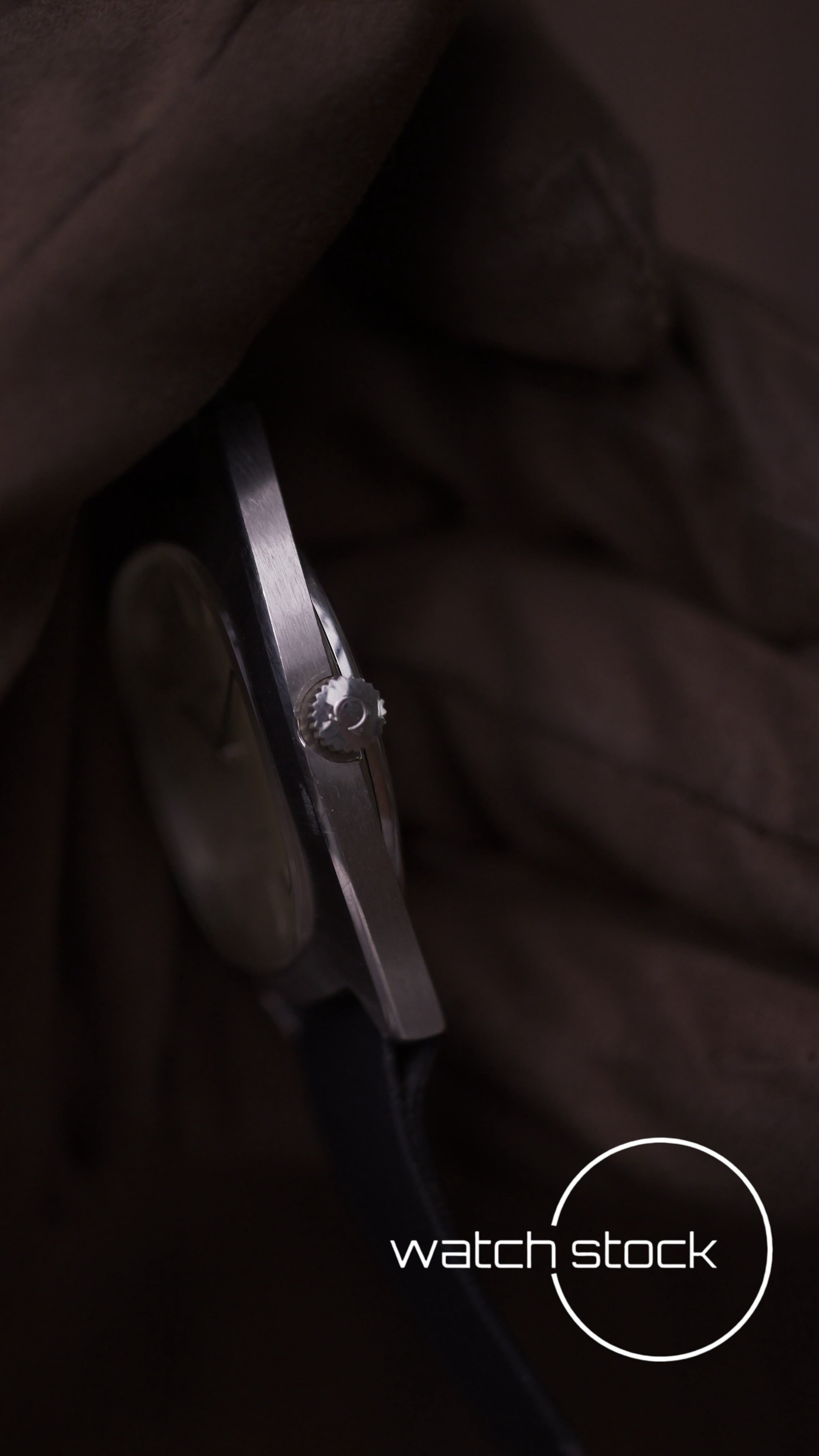 Omega Geneve carica manuale cassa a cuscino 1975 serviced