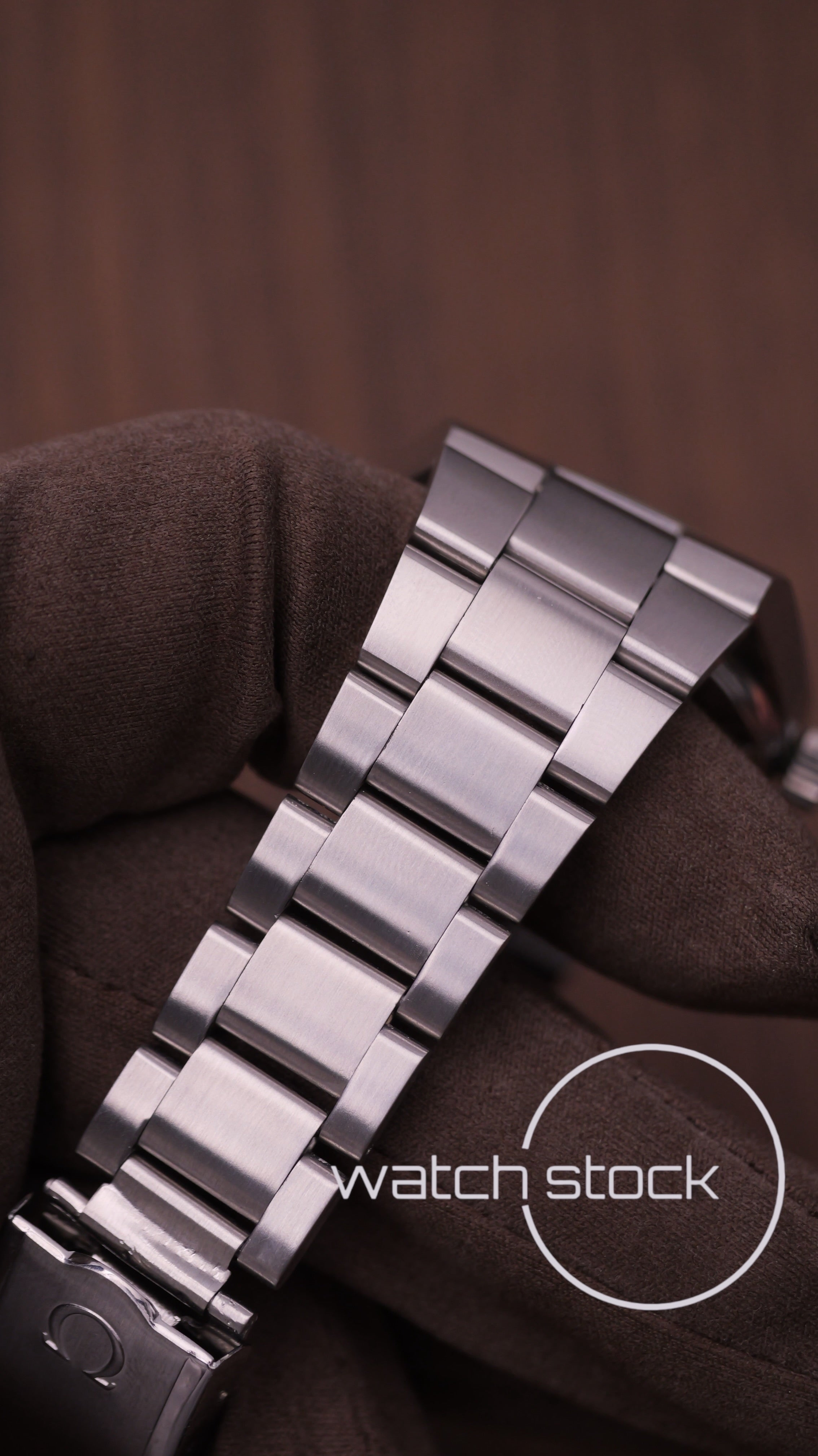 Omega Geneve 1971  vintage 35mm automatic