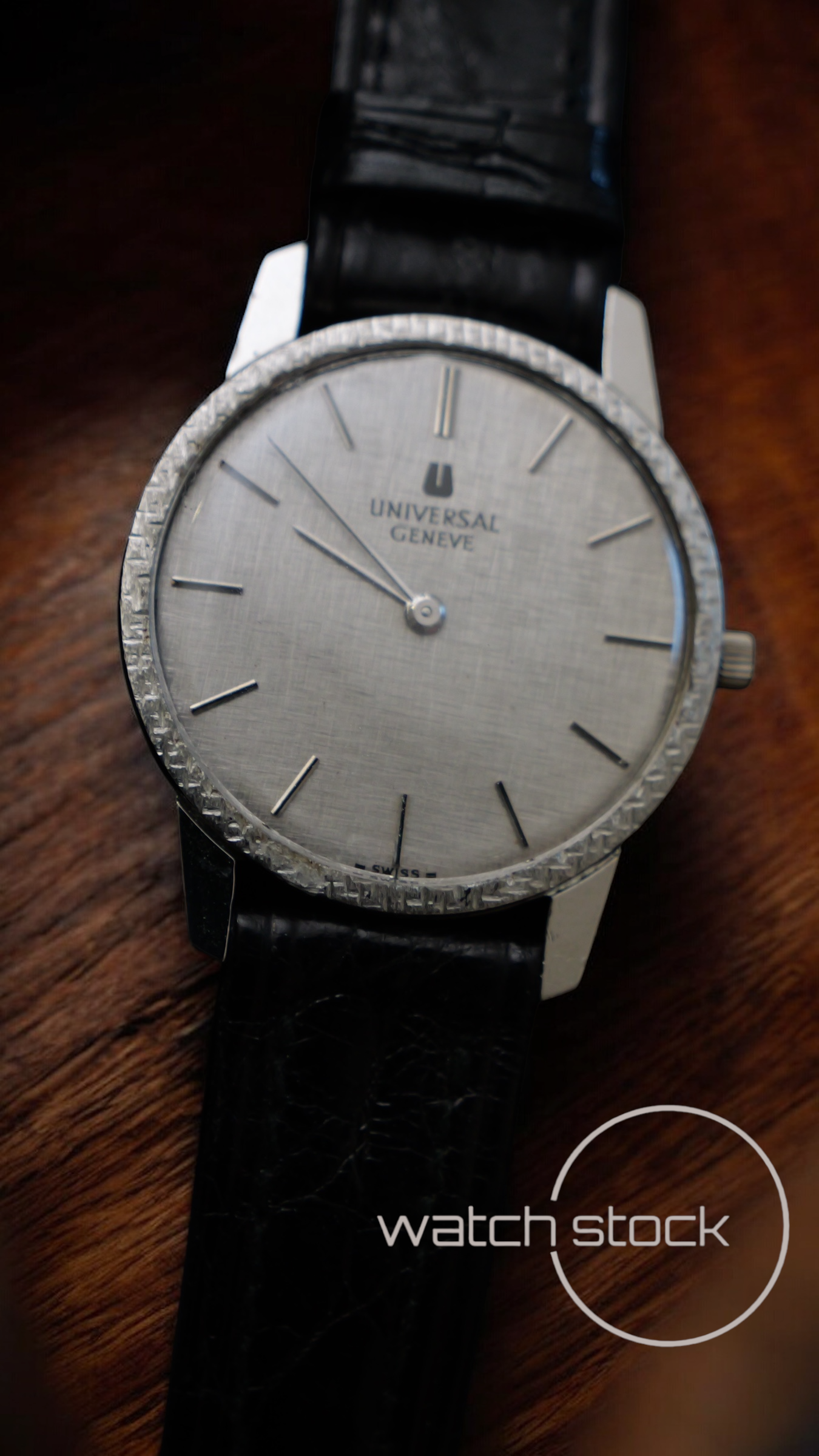 Universal geneve linen dial vintage Dress Watch unisex 31mm