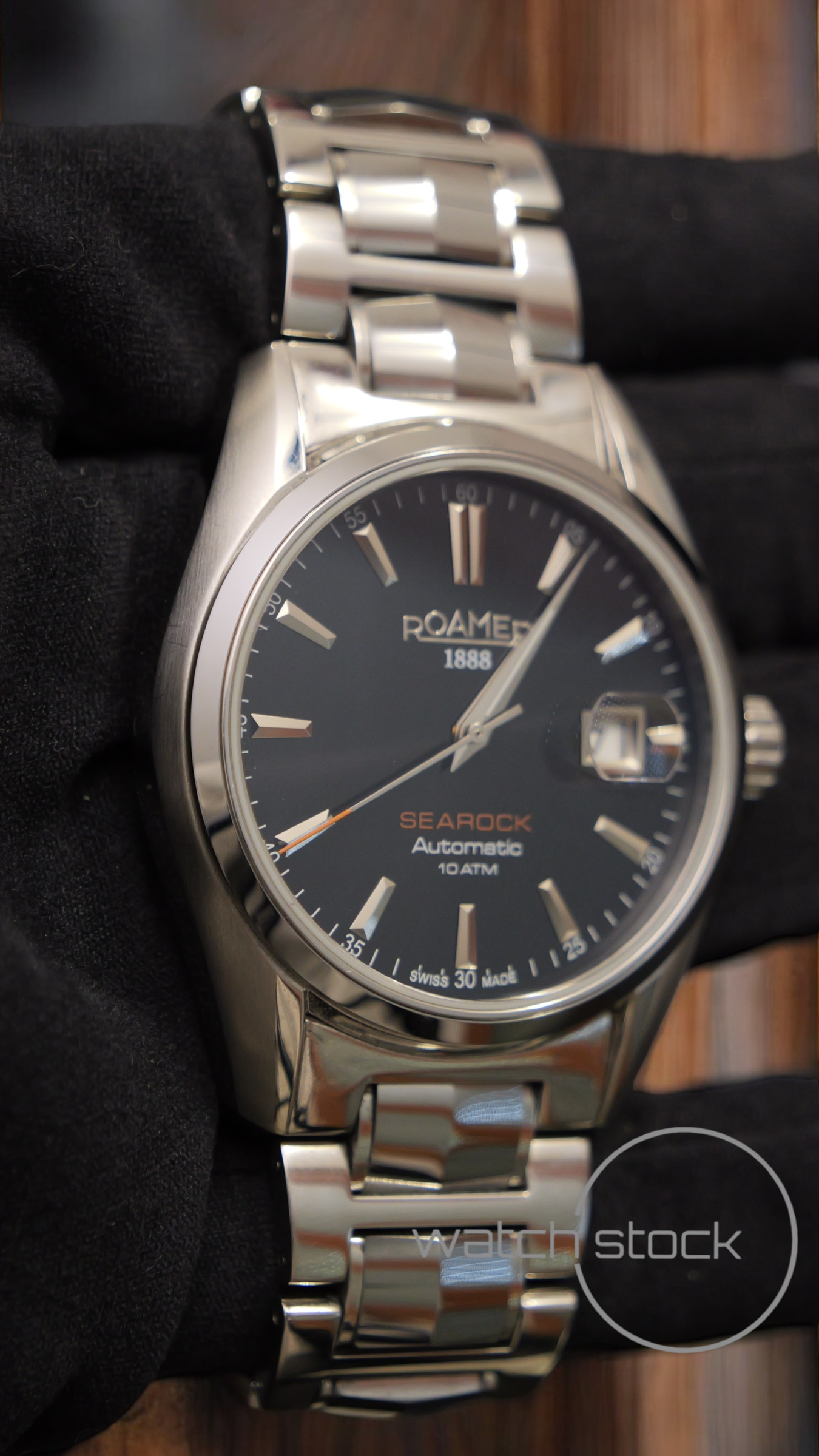 Roamer searock 41mm automatic new