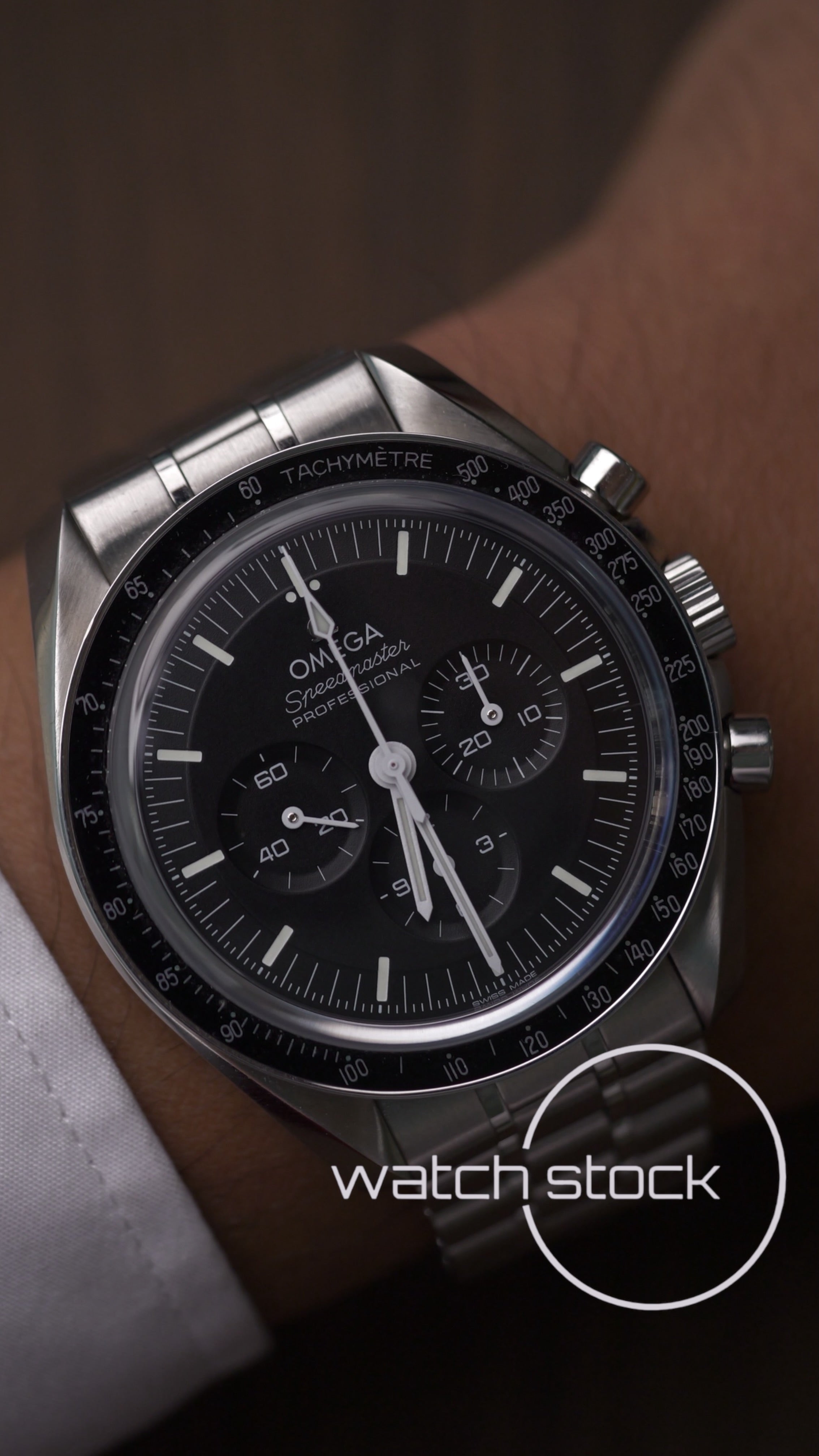 Omega speedmaster professional moonwatch 42mm Ref. 31030425001002 2025