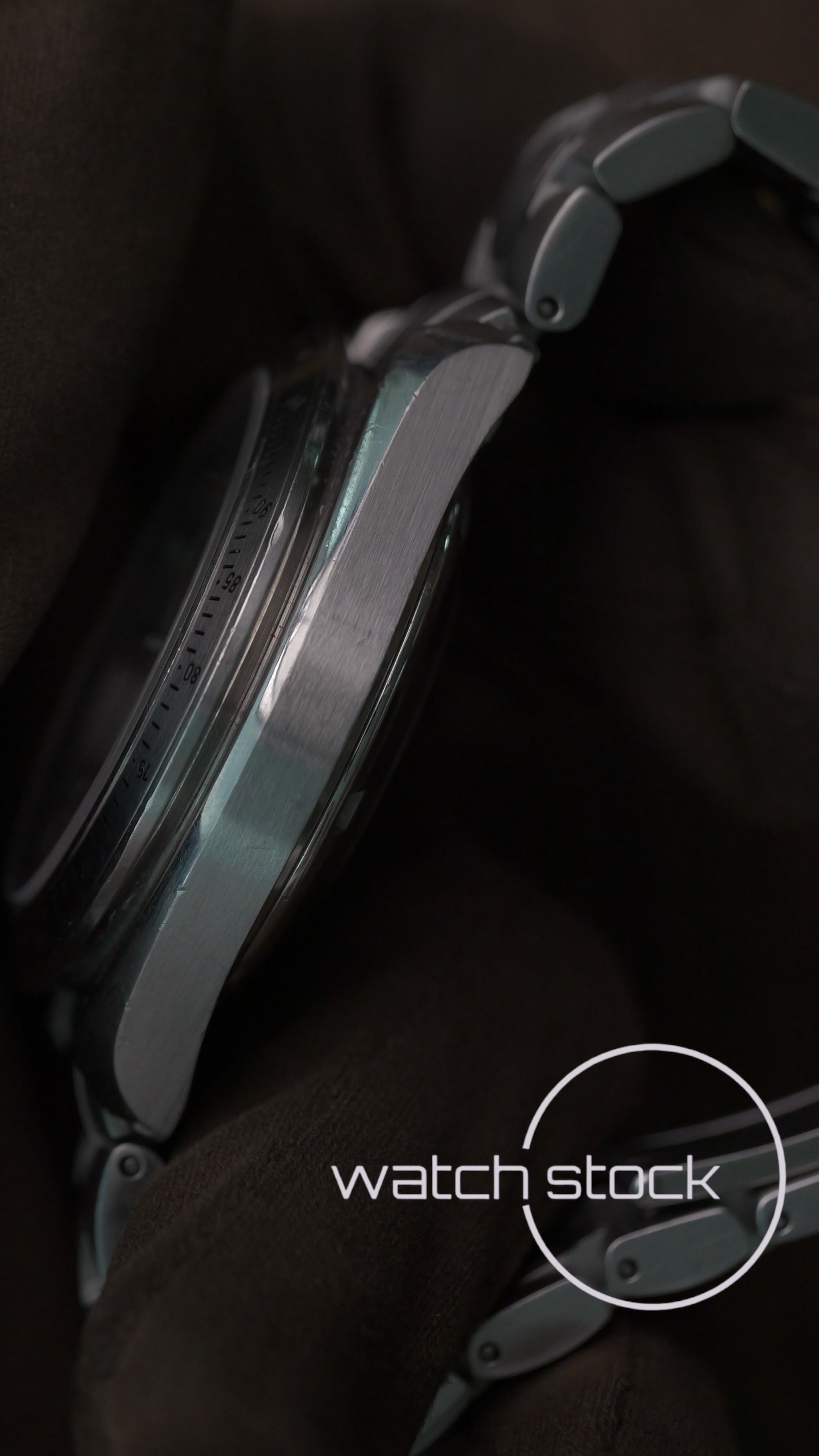 Omega Speedmaster Date 2007 co-axial Full Set