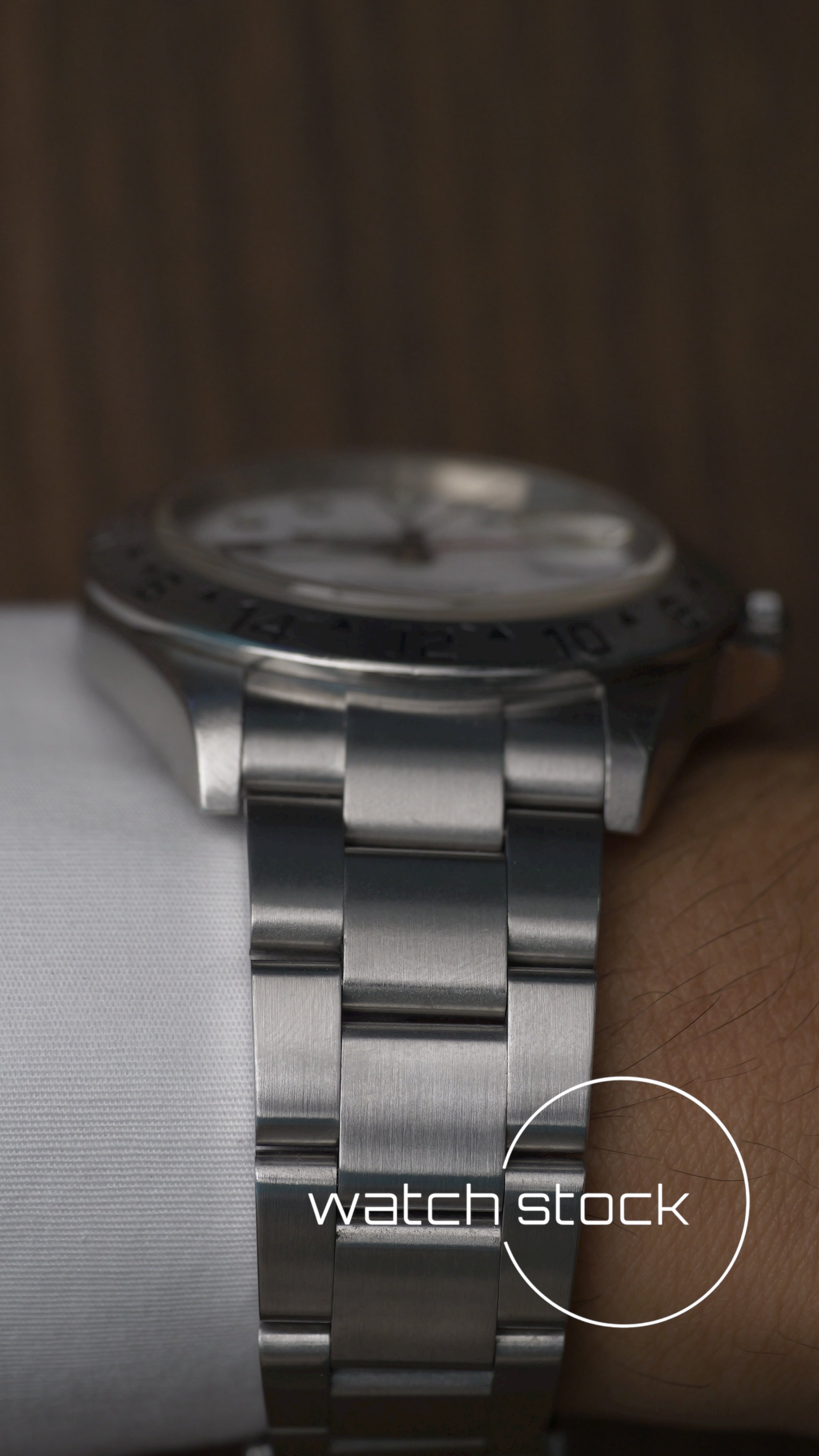 Rolex Explorer II 16570 white dial 39mm