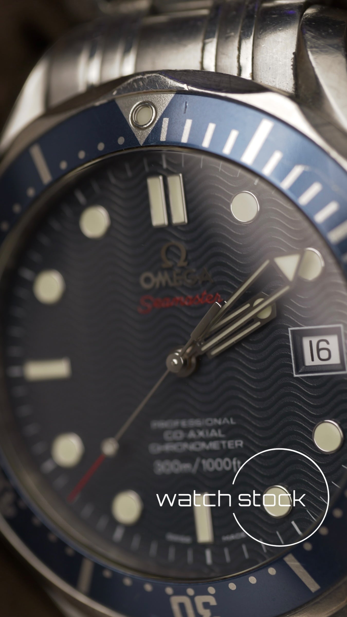 Omega seamaster professional 300M ref. 2220.80.00 James Bond Casino Royale 2007 Full set