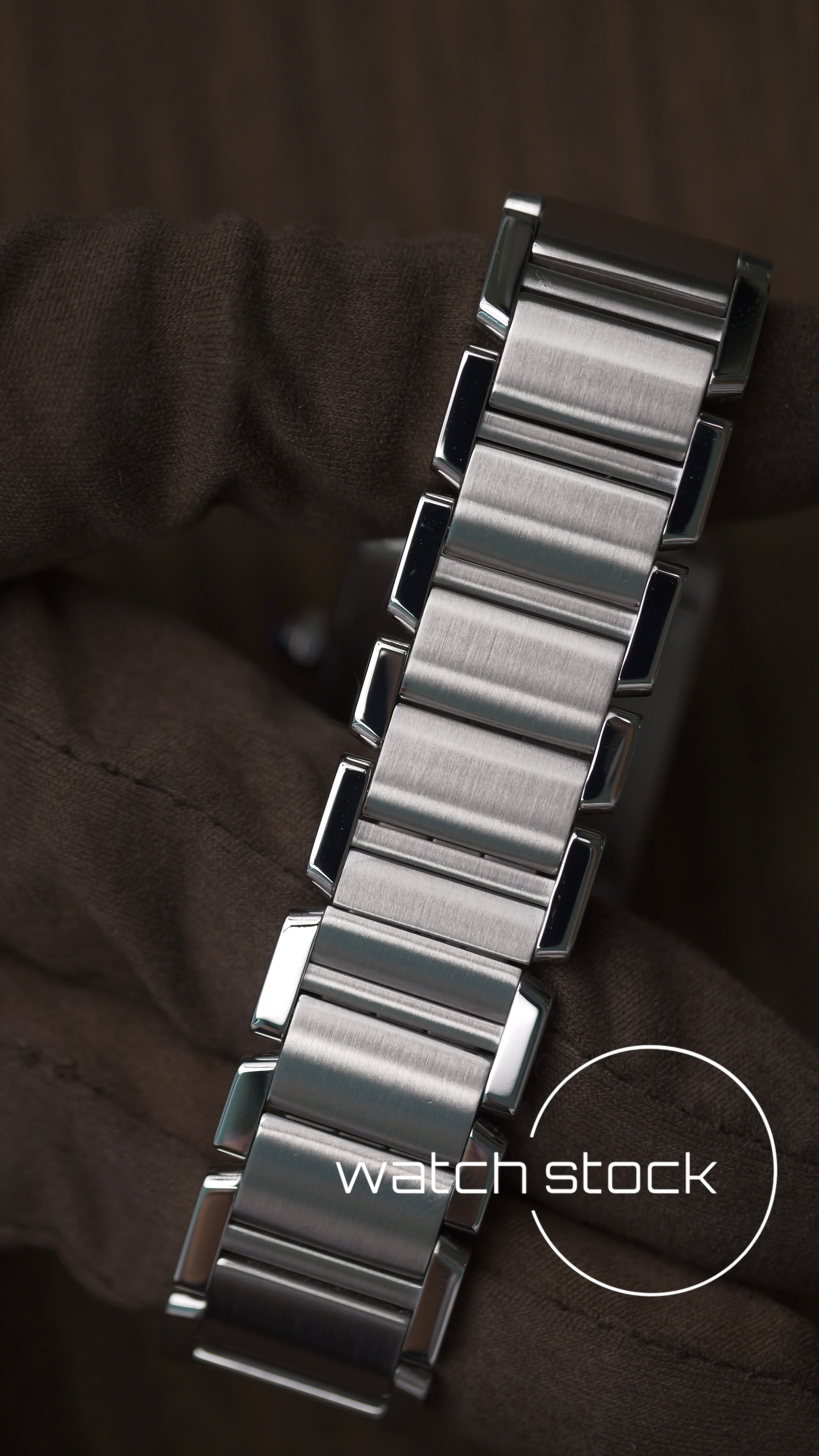 Cartier tank francaise medium ref.2465 29x30mm FULL SET quartz