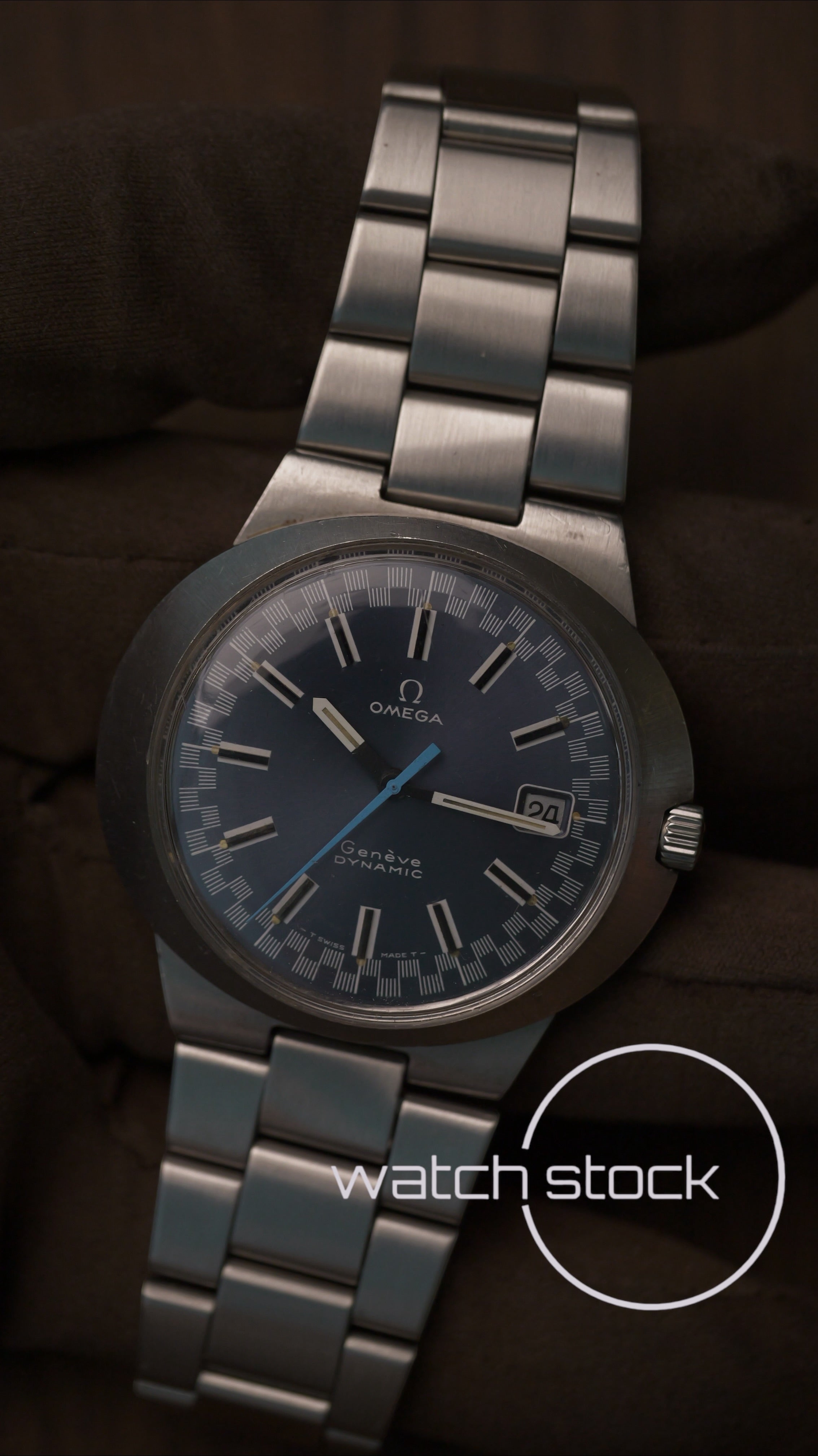 Omega Dynamic 41mm blue racing dial RARE Automatic men watch