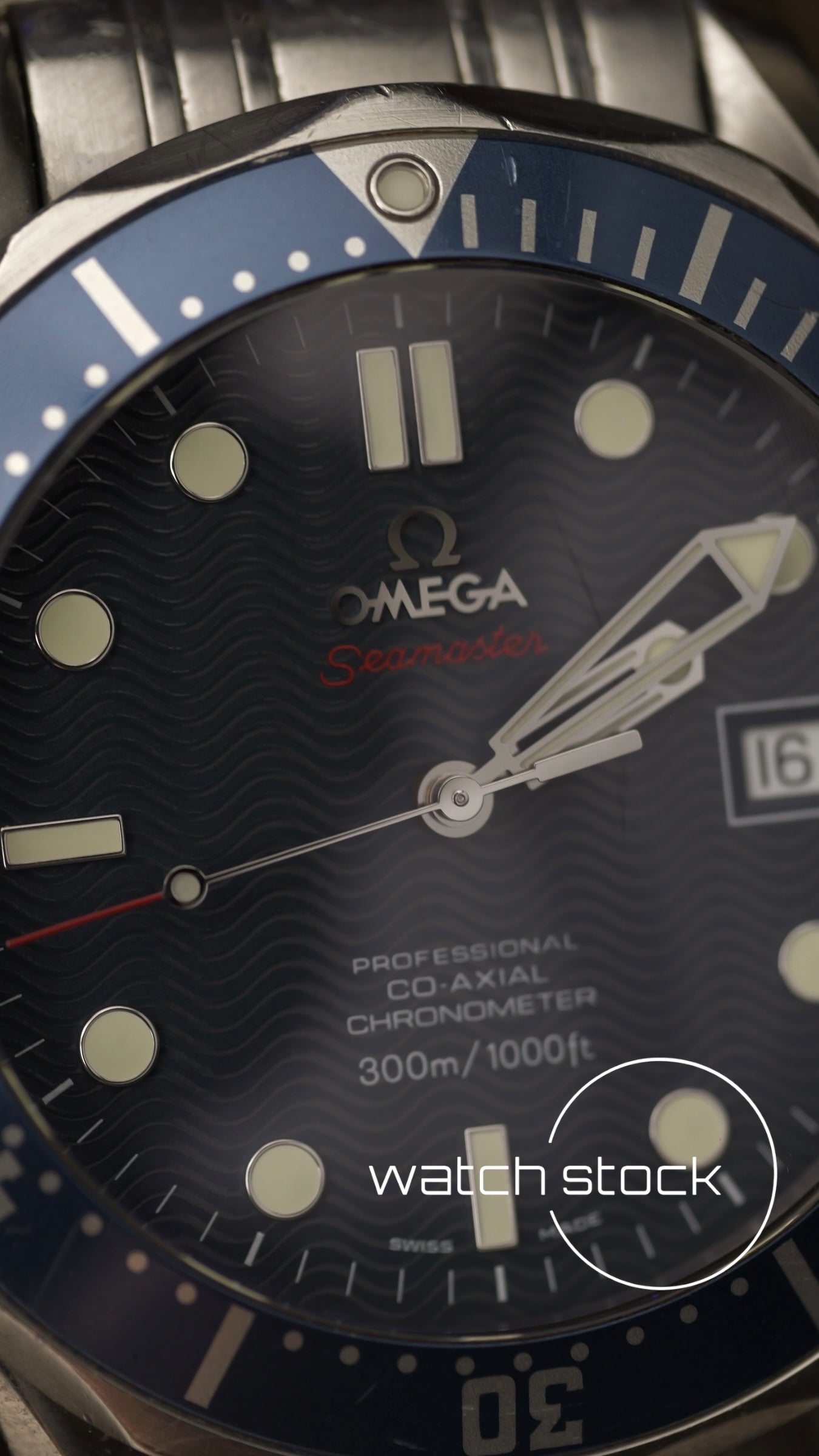 Omega seamaster professional 300M ref. 2220.80.00 James Bond Casino Royale 2007 Full set