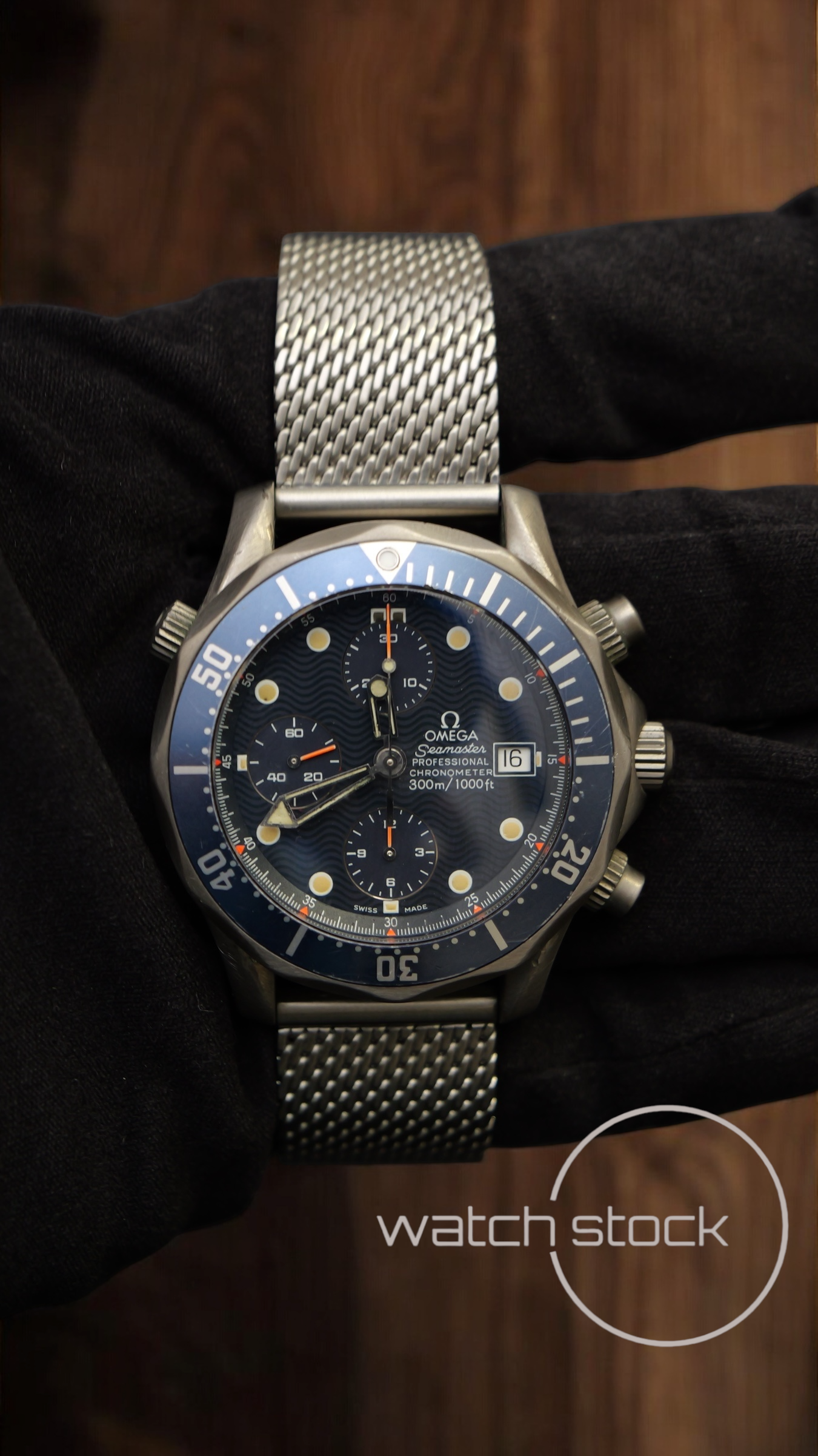 Omega seamaster 300m Chrono titanium (41mm) blue dial