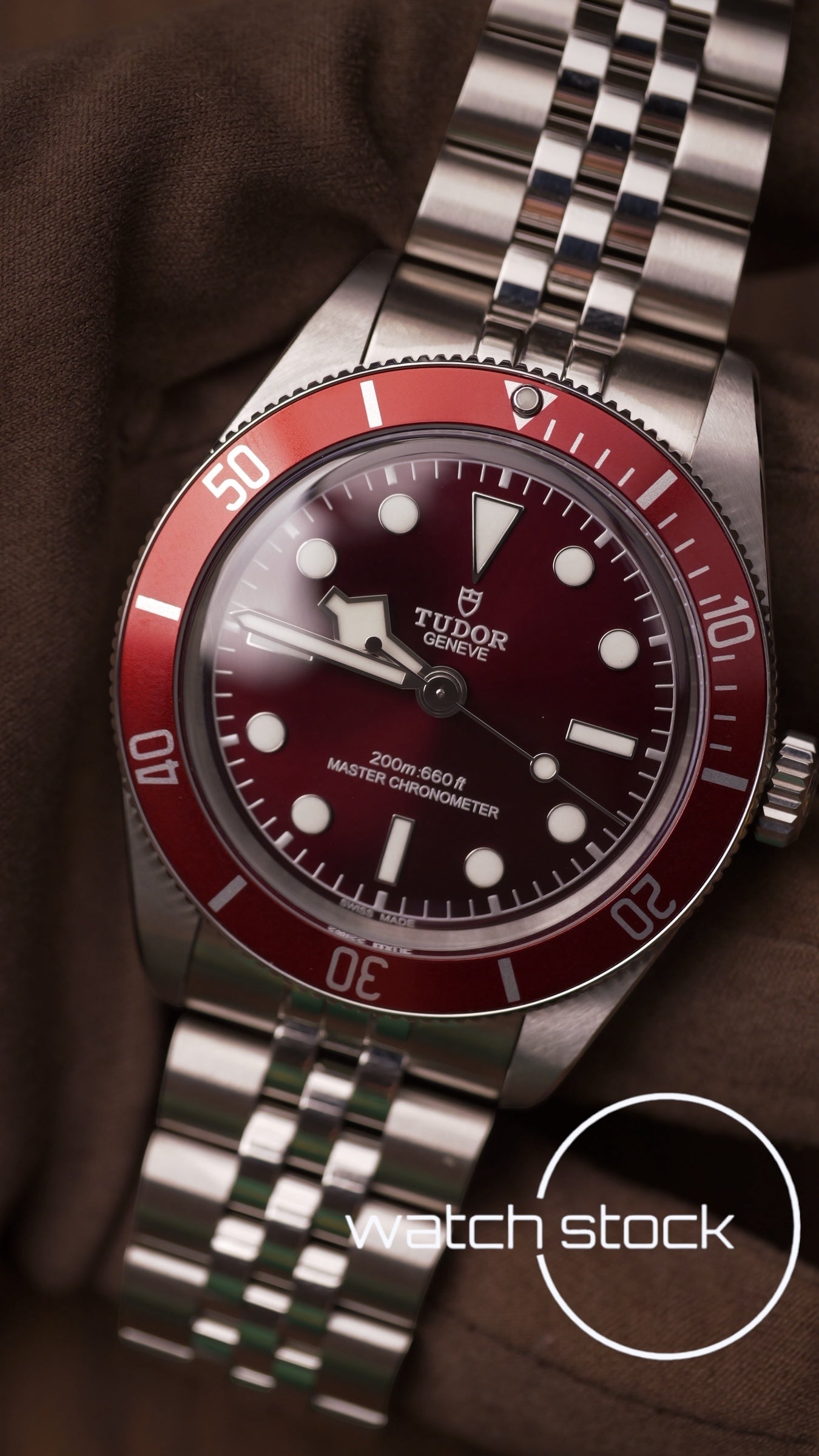 Tudor black bay 58 burgundy 39mm ref.7939A10RU New 2025