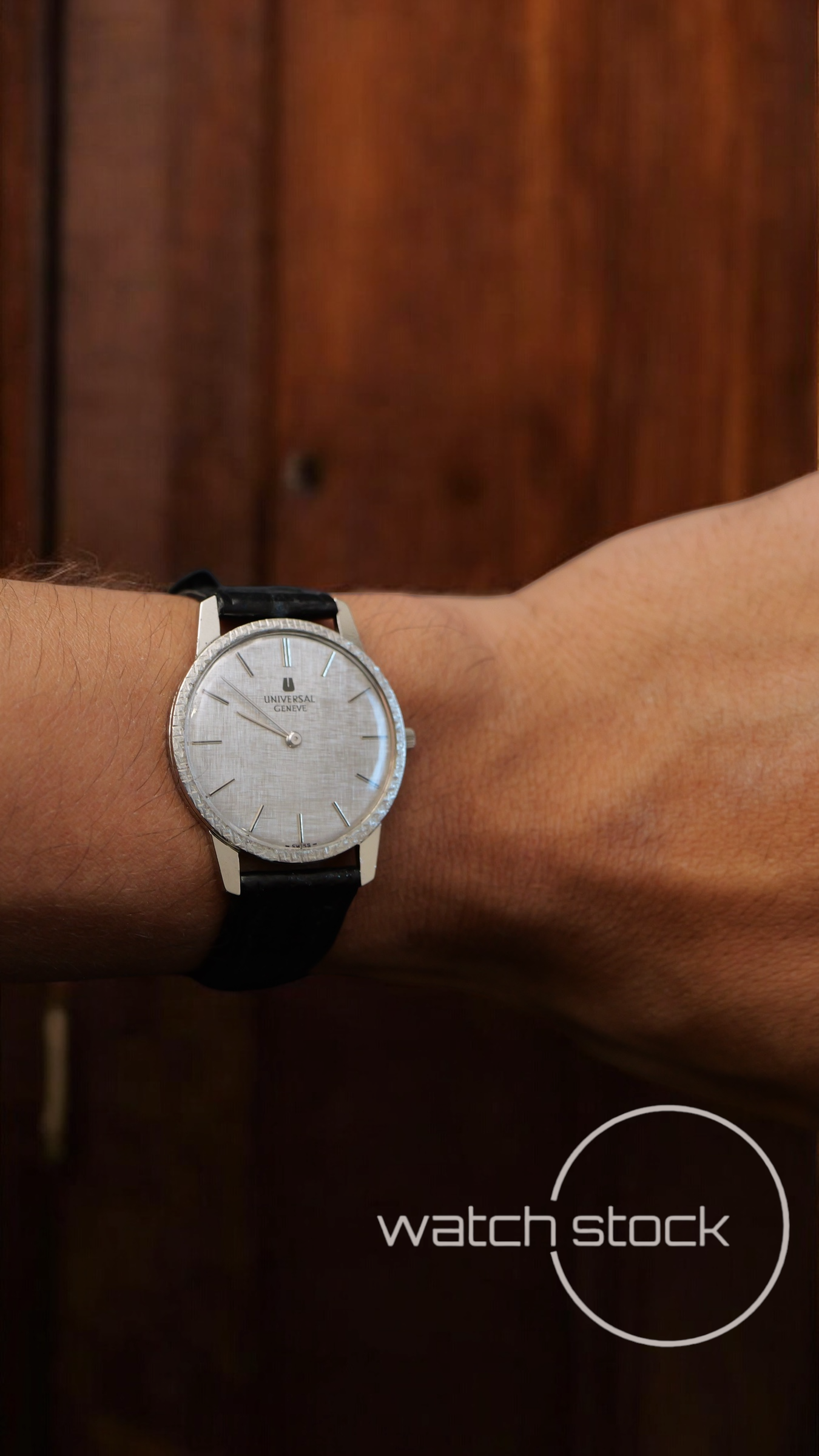 Universal geneve linen dial vintage Dress Watch unisex 31mm