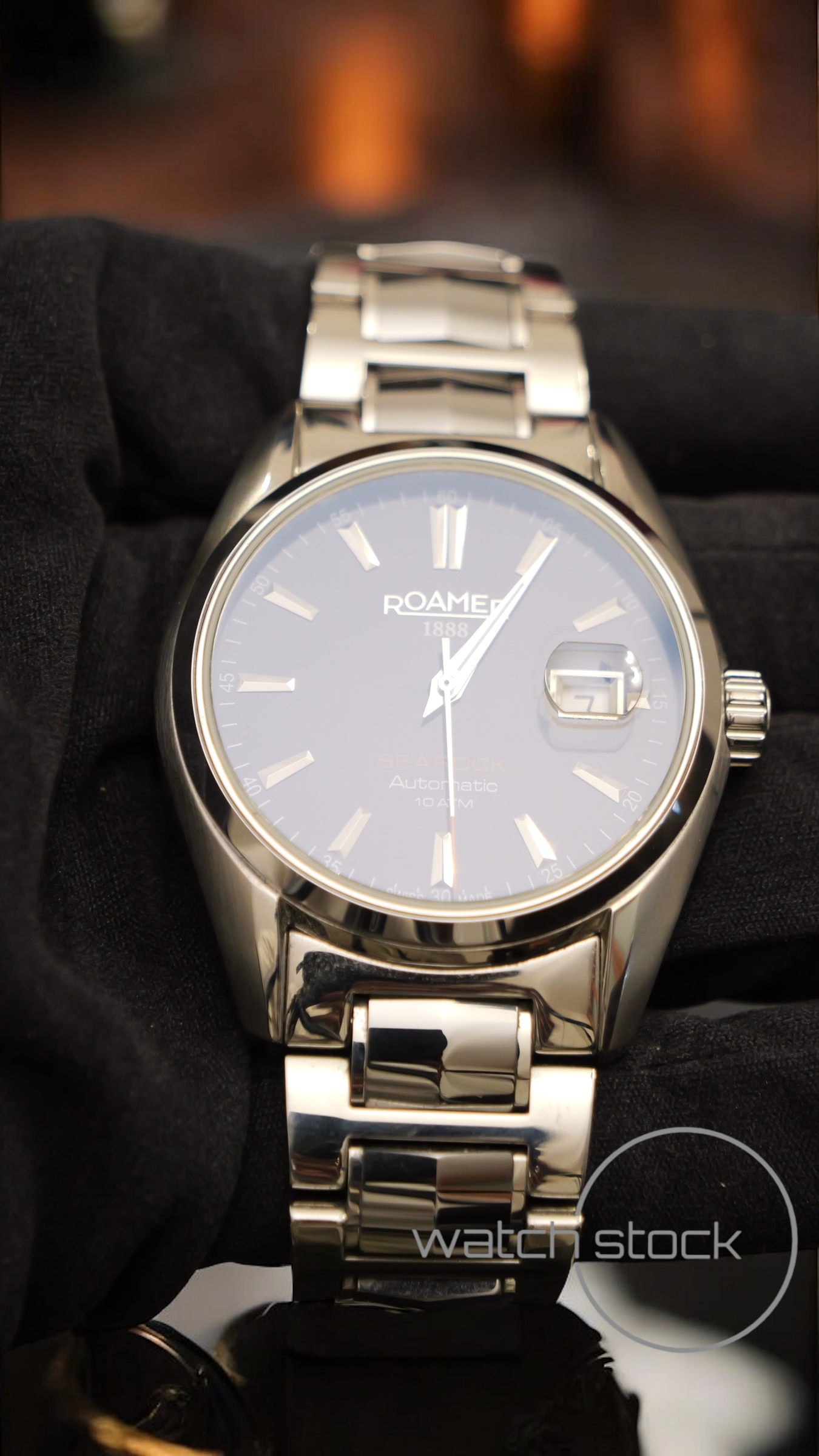 Roamer searock 41mm automatic new