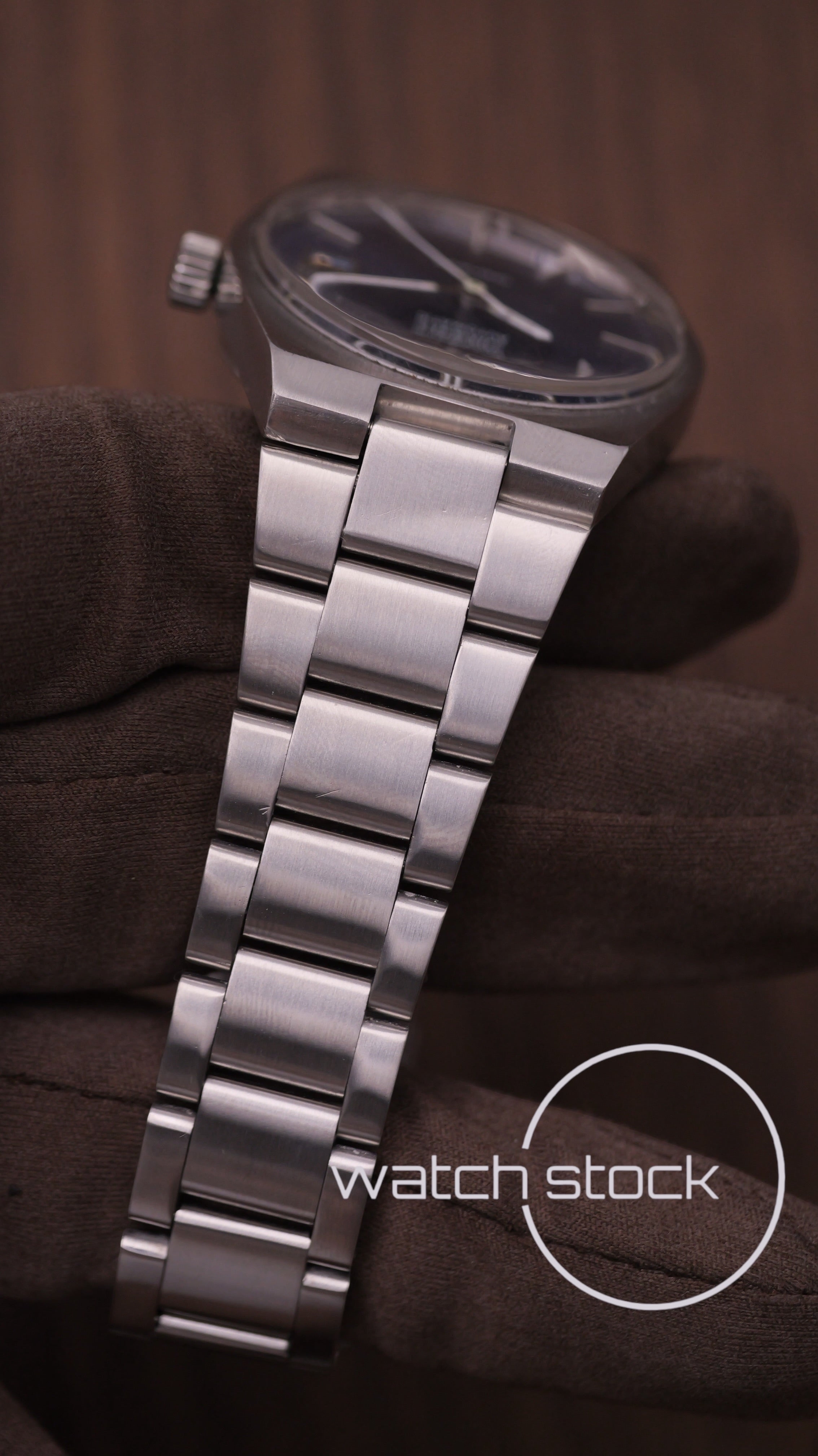 Omega Geneve 1971  vintage 35mm automatic