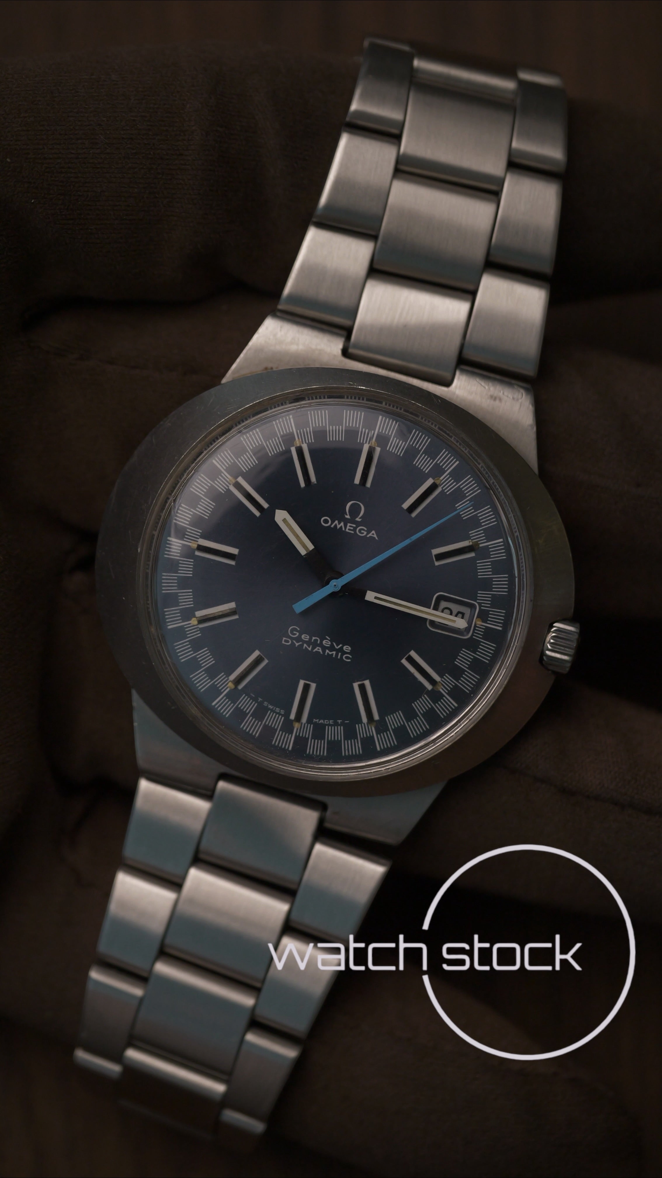 Omega Dynamic 41mm blue racing dial RARE Automatic men watch