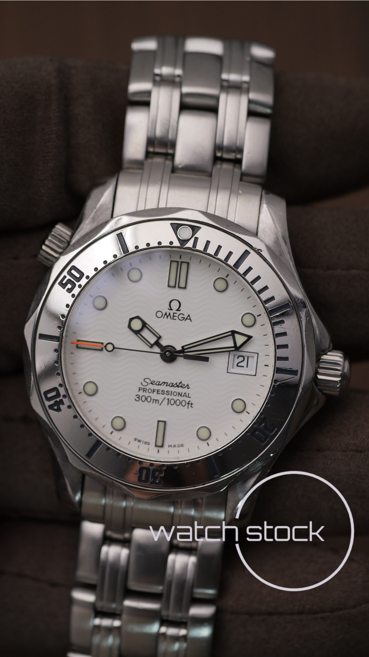 Omega seamaster 300m quartz (36mm) white dial