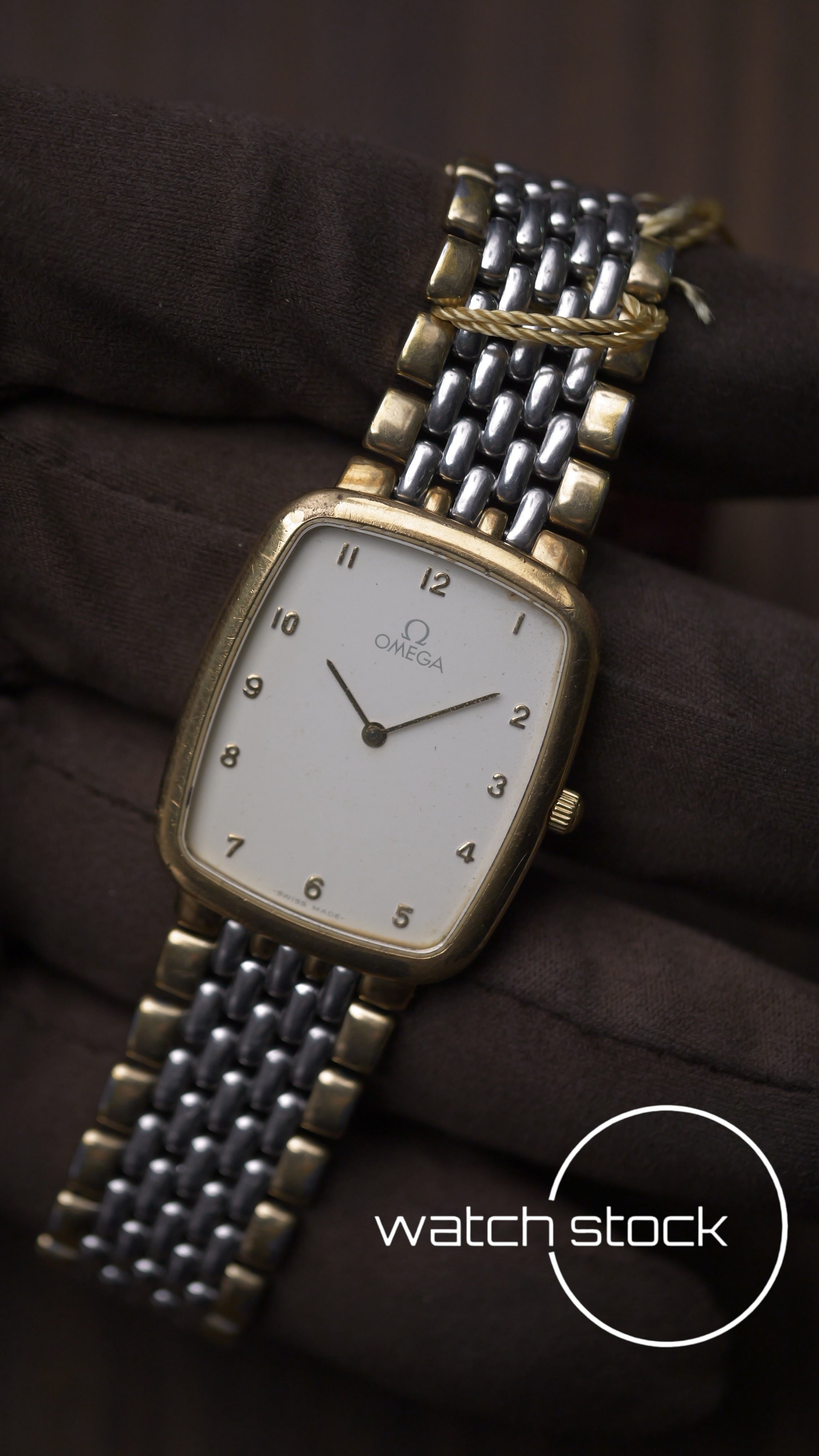 Omega de ville 1986 braccialato con scatola e cartellino Quartz