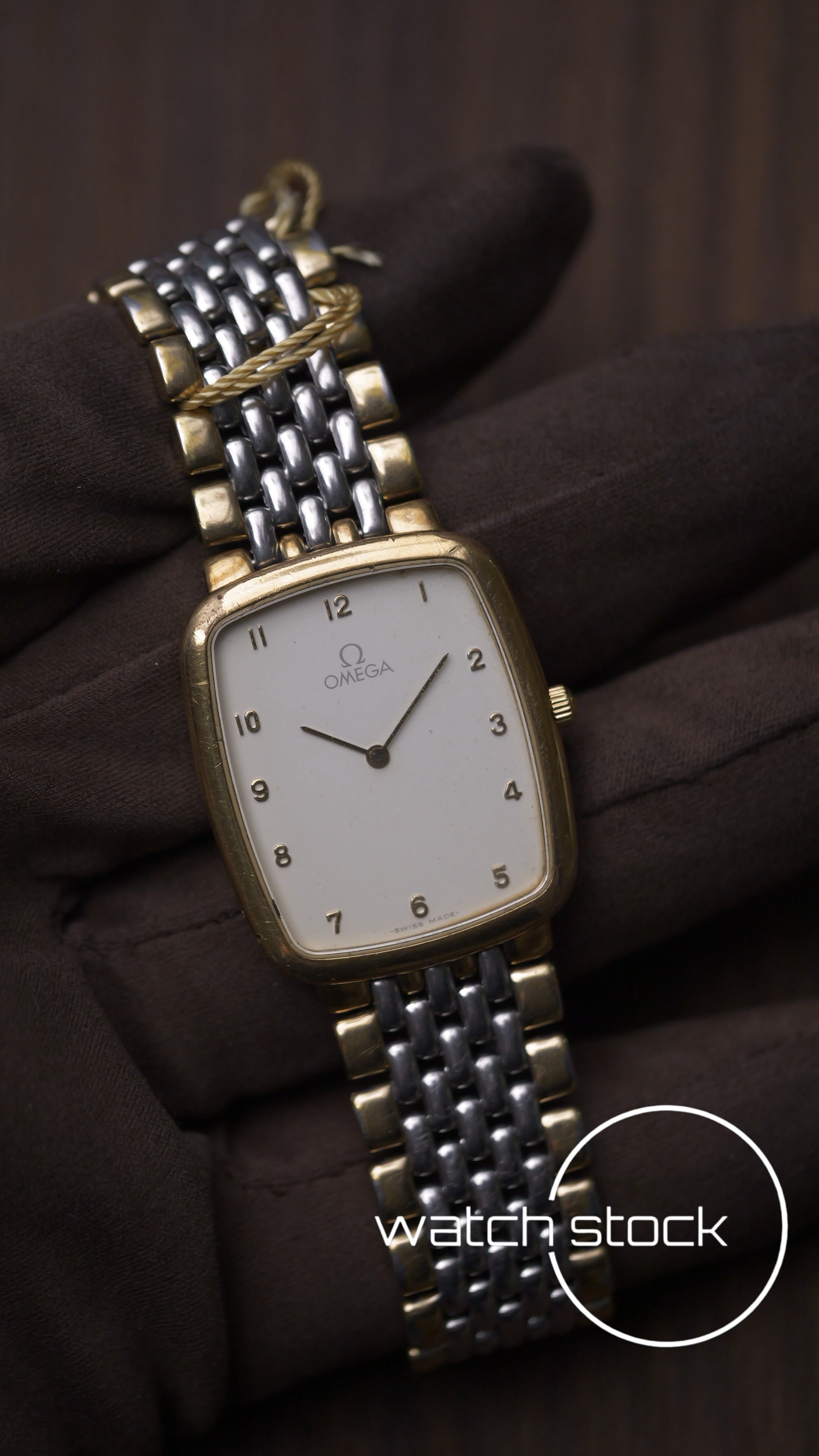 Omega de ville 1986 braccialato con scatola e cartellino Quartz