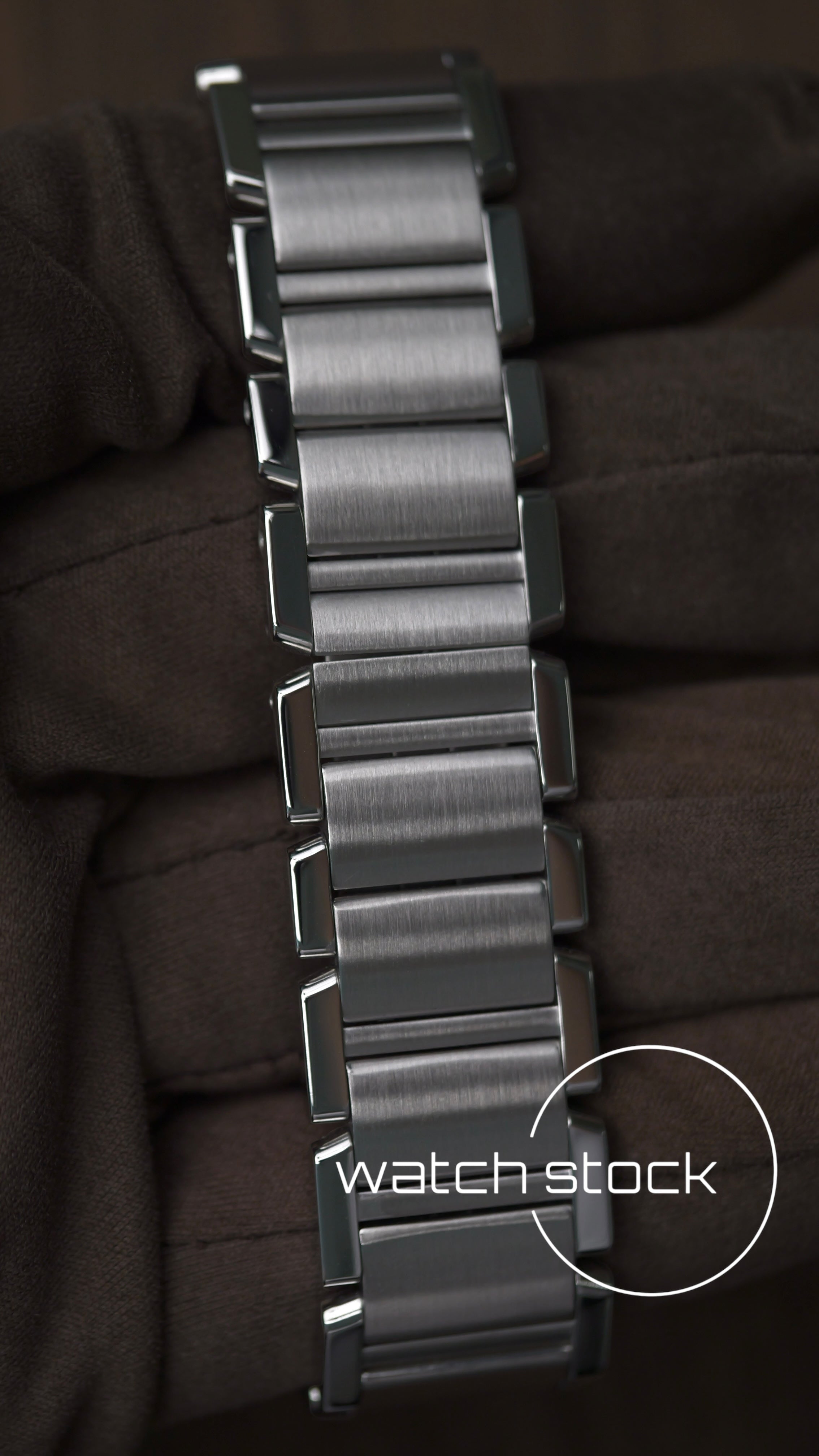 Cartier tank francaise medium ref.2465 29x30mm FULL SET quartz