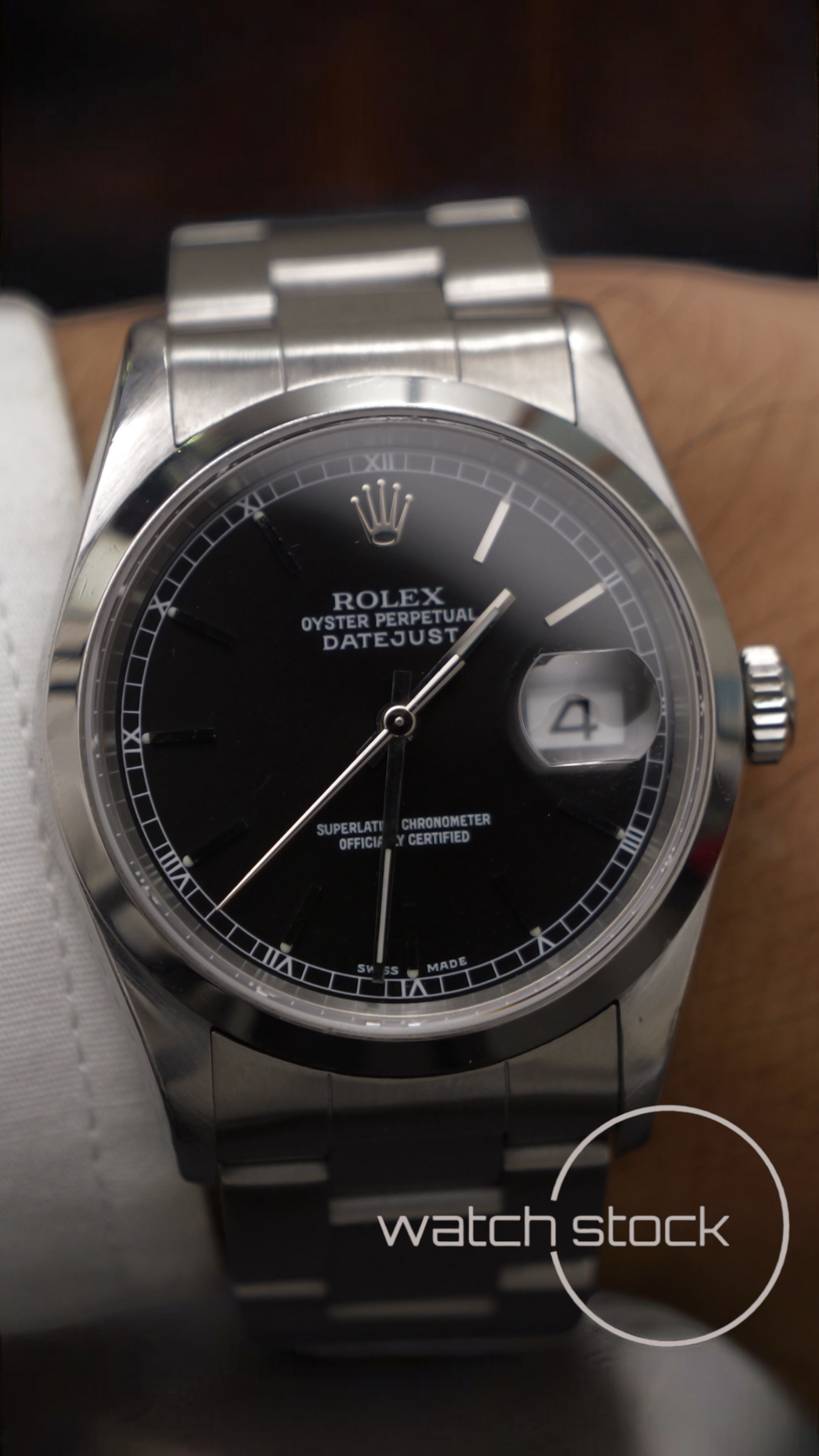 Rolex-datejust-36mm ref.-16200 FULL-SET watch-stock